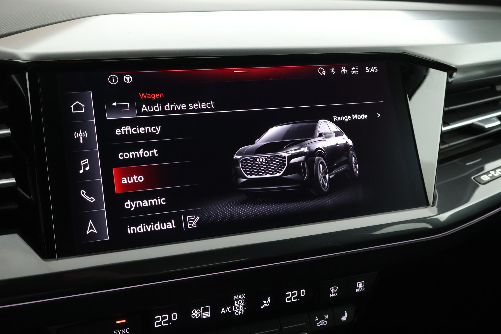 Foto van Audi Q4 Sportback 50 E-tron