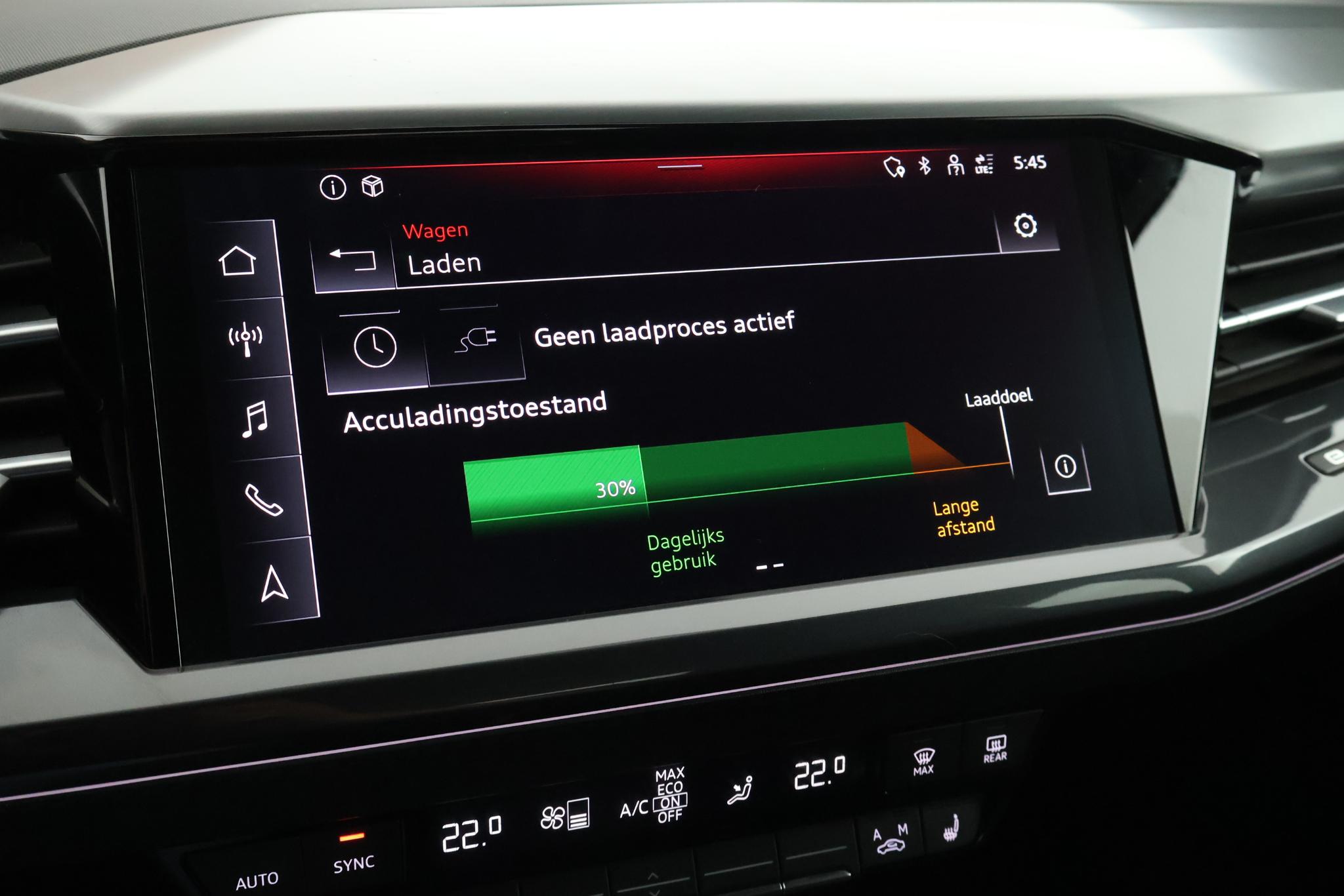 Foto van Audi Q4 Sportback 50 E-tron