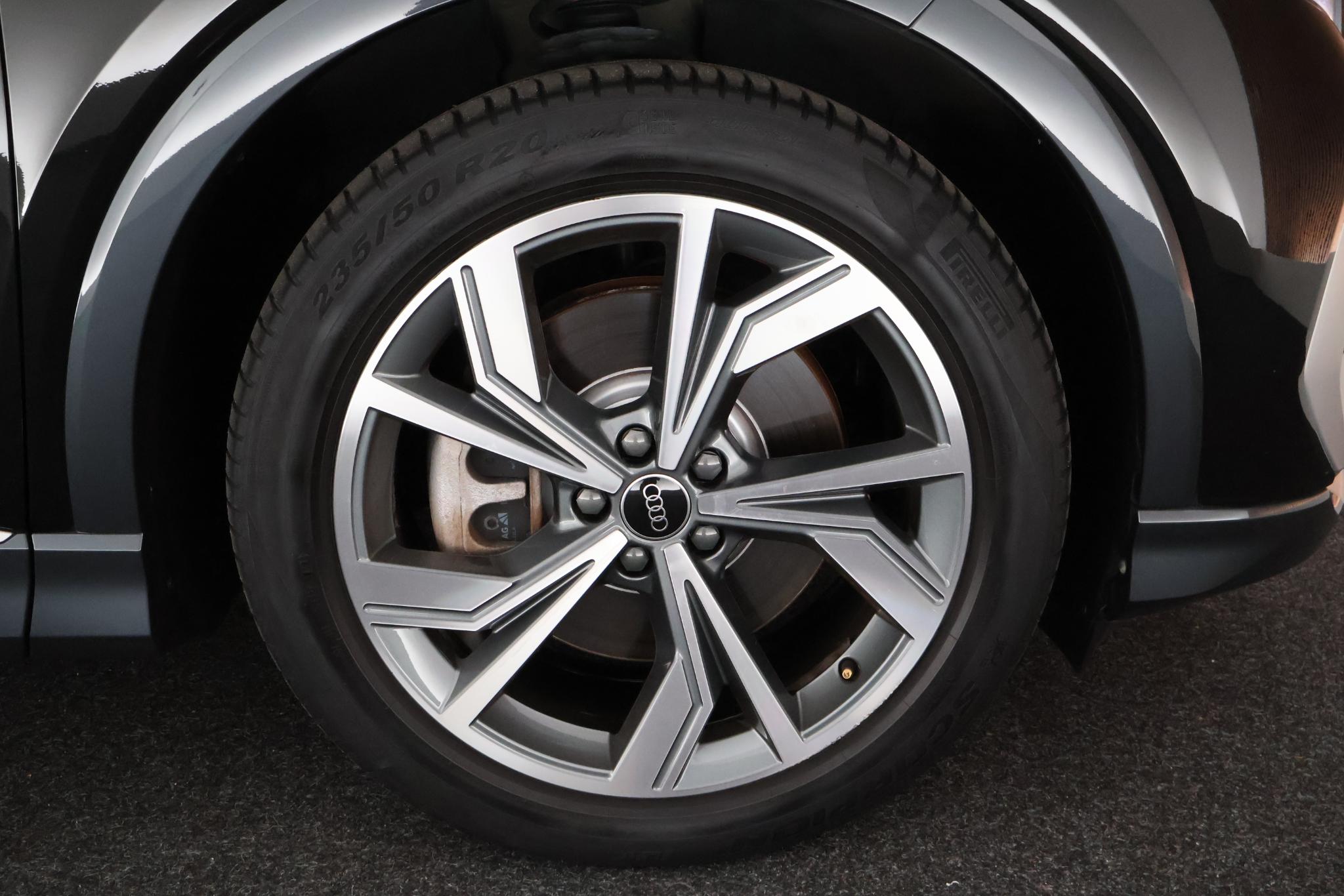 Foto van Audi Q4 Sportback 40 E-tron