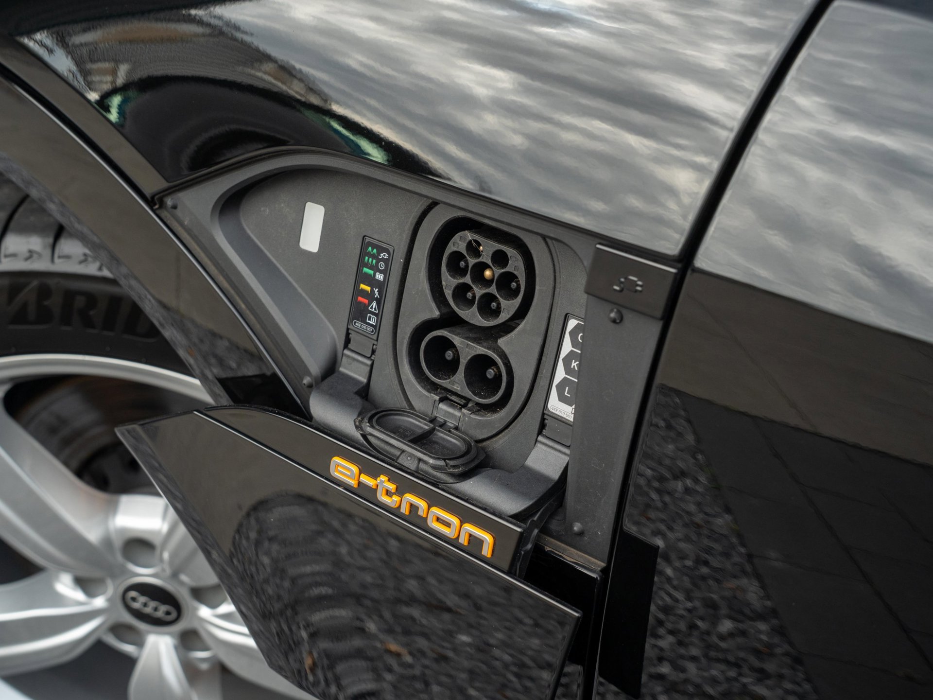 Foto van Audi E-tron