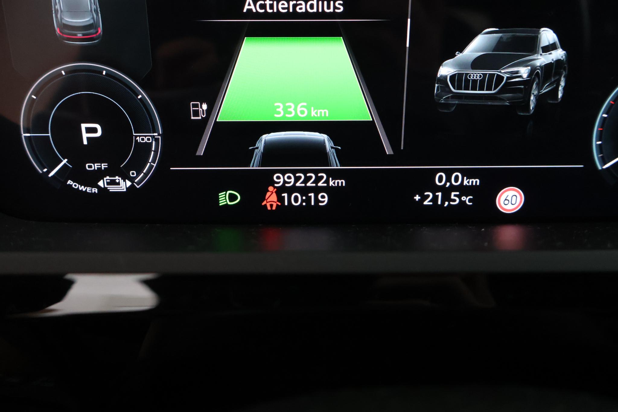 Foto van Audi Q8 50 E-tron