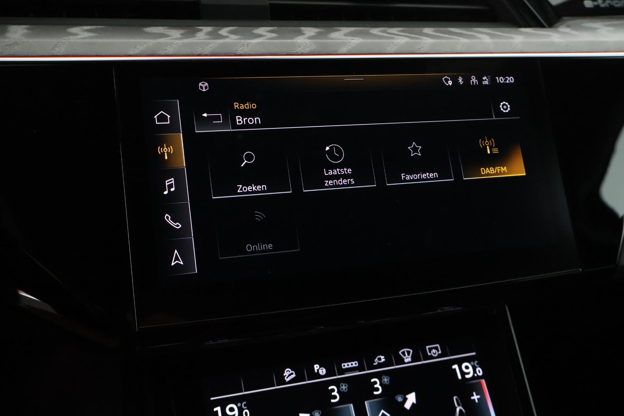 Foto van Audi Q8 50 E-tron