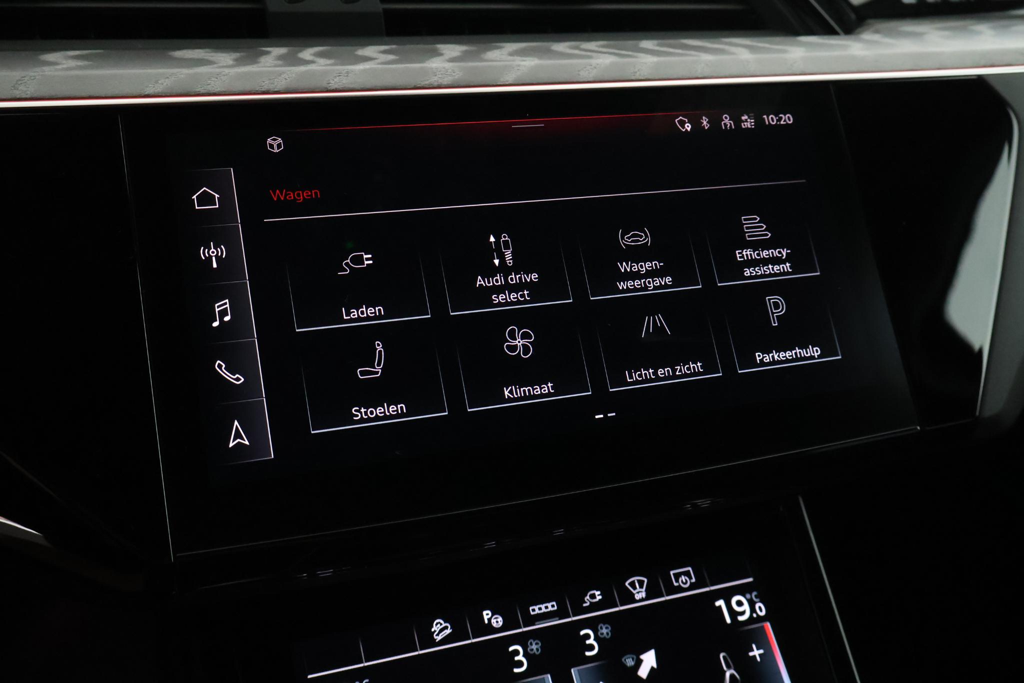 Foto van Audi Q8 50 E-tron