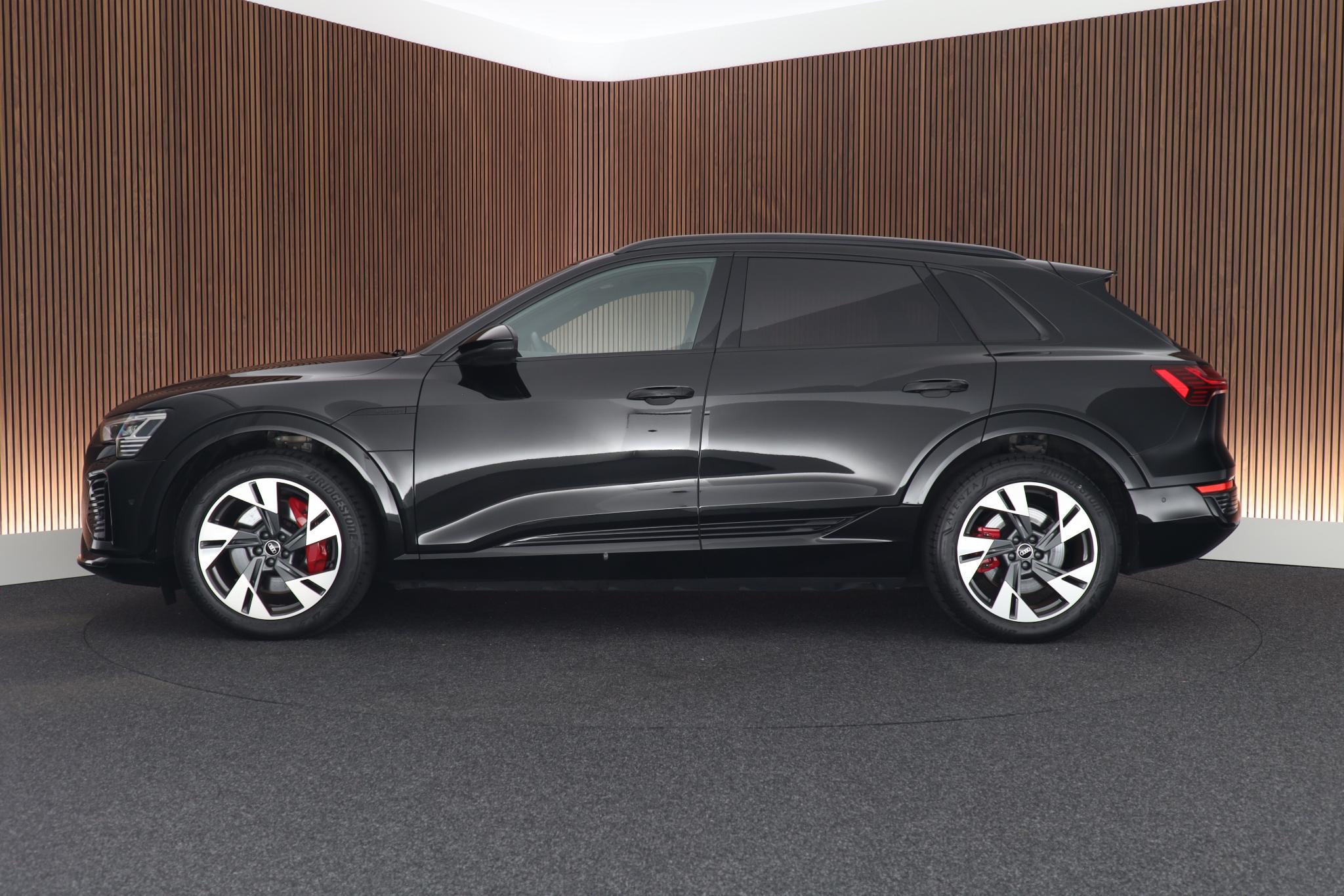 Foto van Audi Q8 50 E-tron