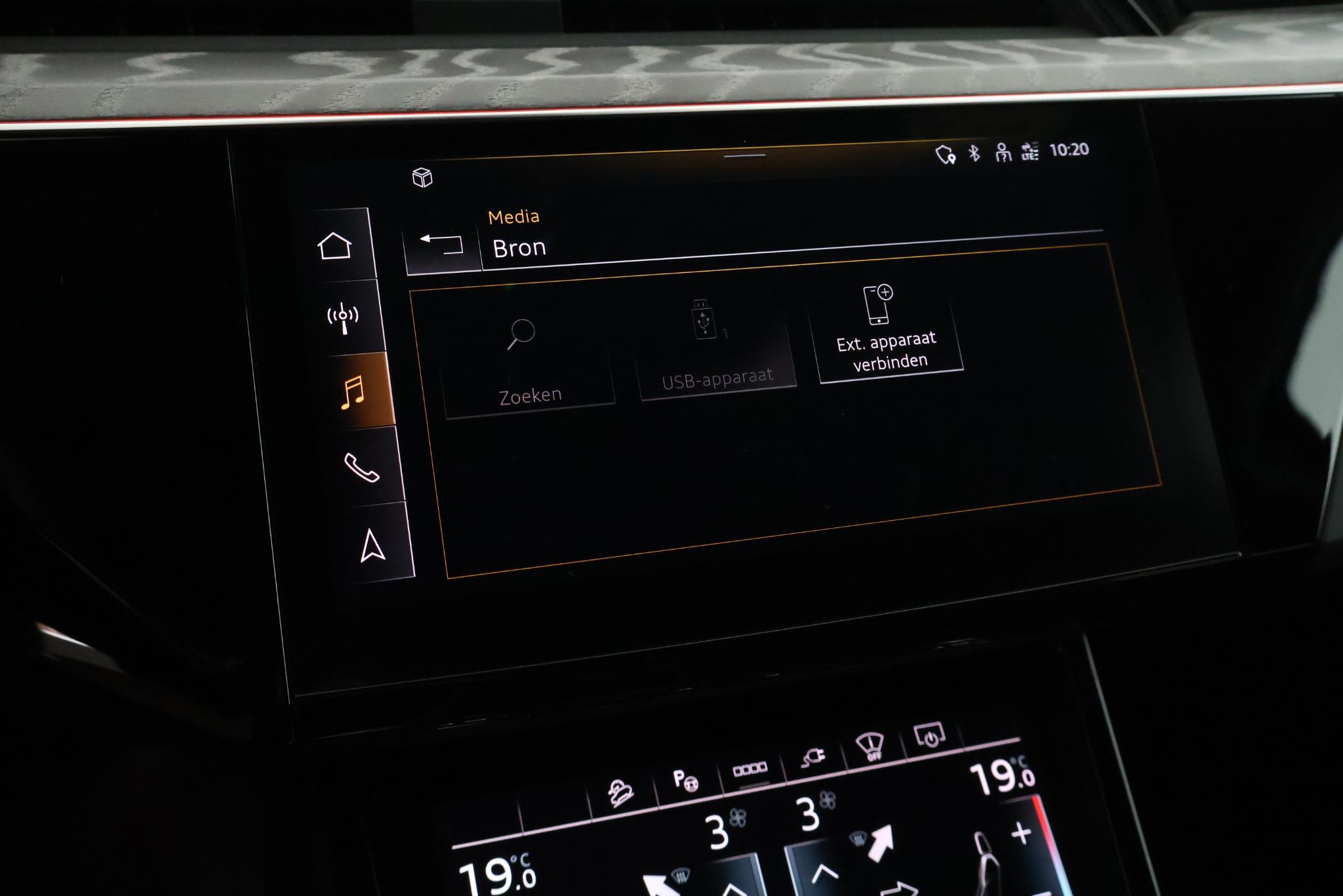 Foto van Audi Q8 50 E-tron