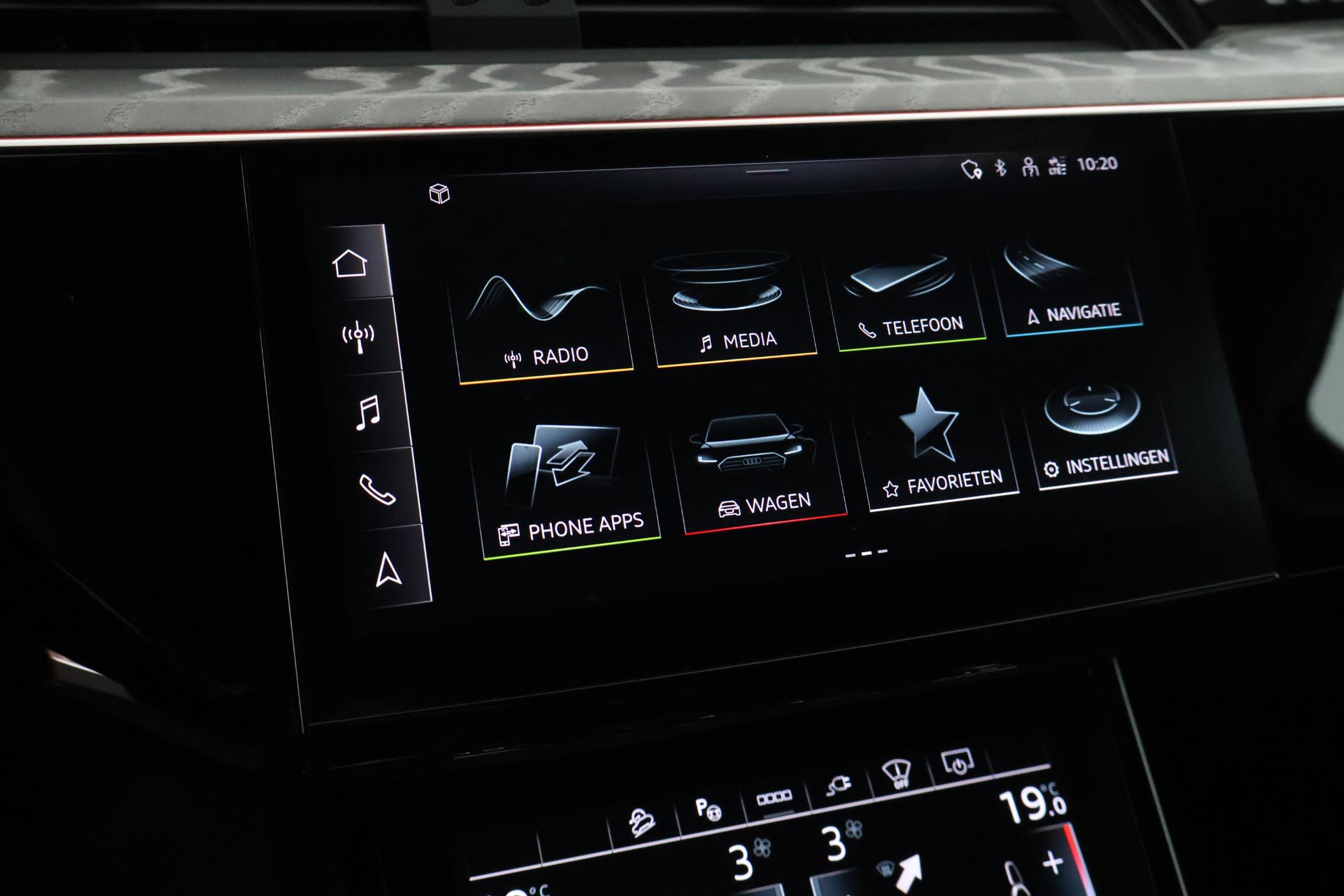 Foto van Audi Q8 50 E-tron