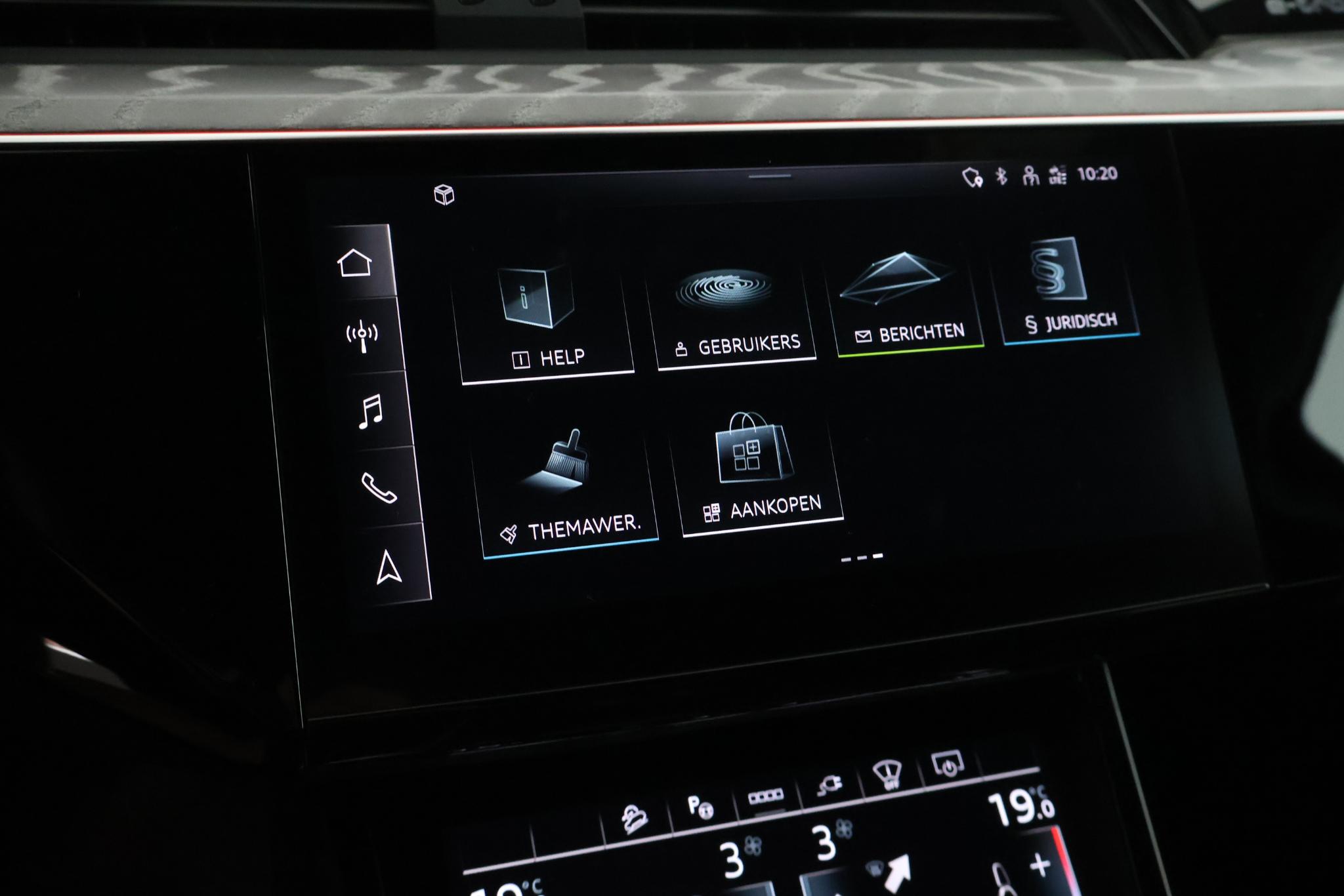 Foto van Audi Q8 50 E-tron