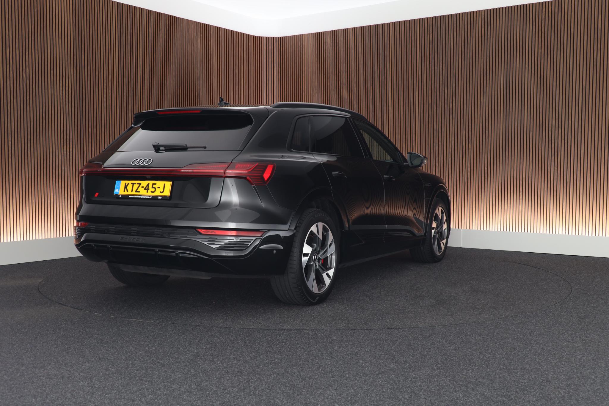 Foto van Audi Q8 50 E-tron