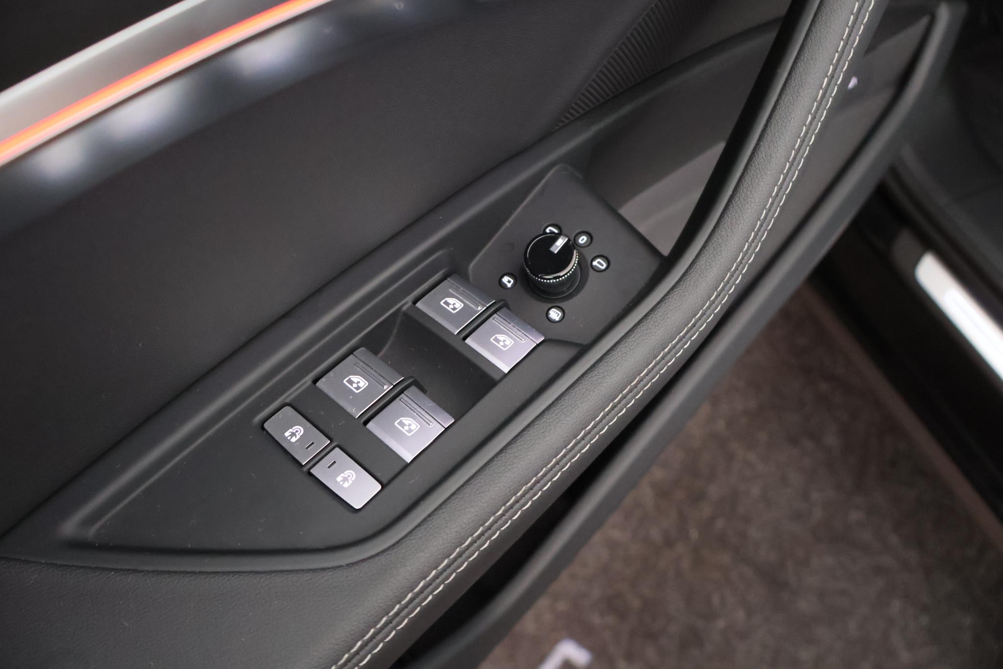 Foto van Audi Q8 50 E-tron