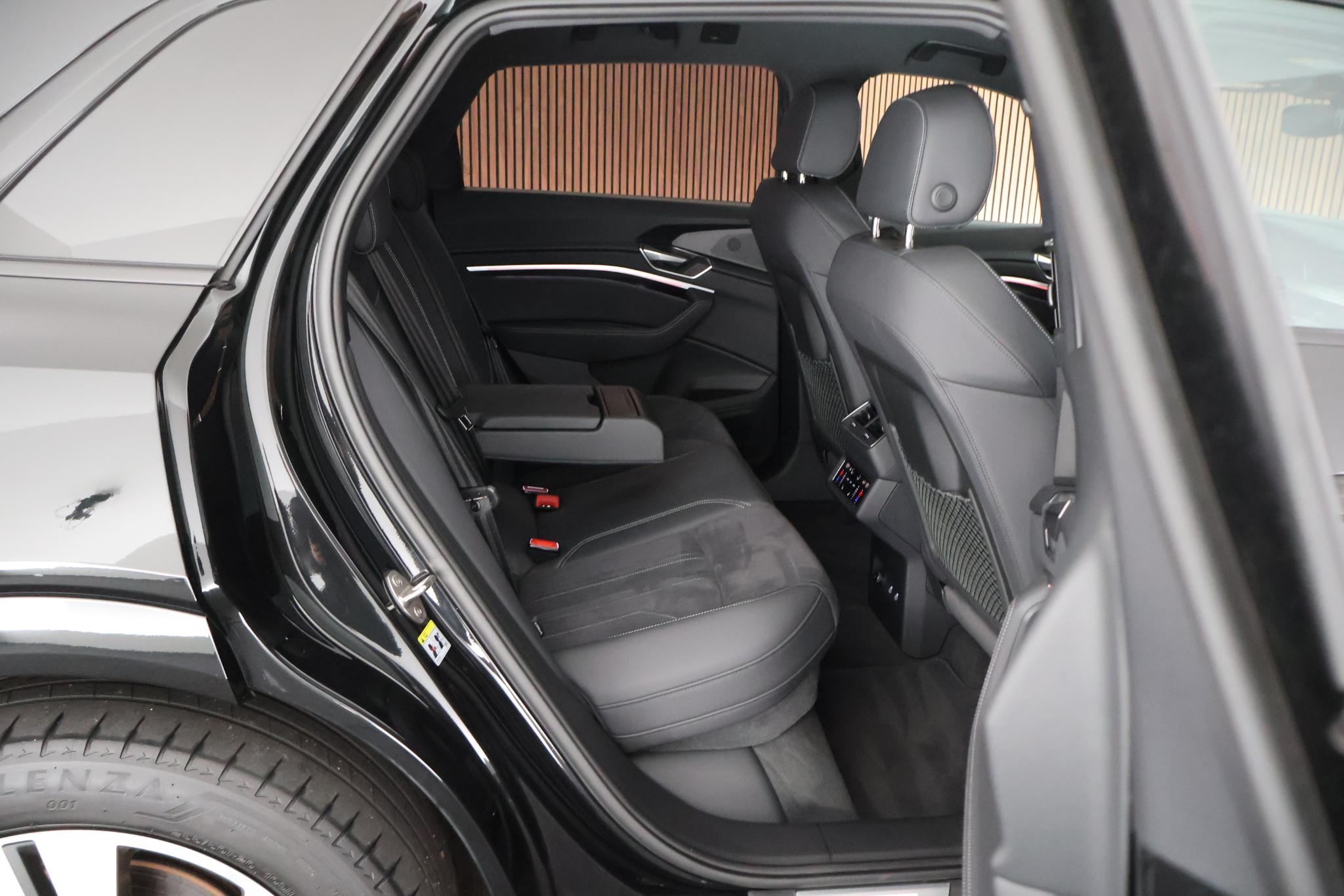 Foto van Audi Q8 50 E-tron
