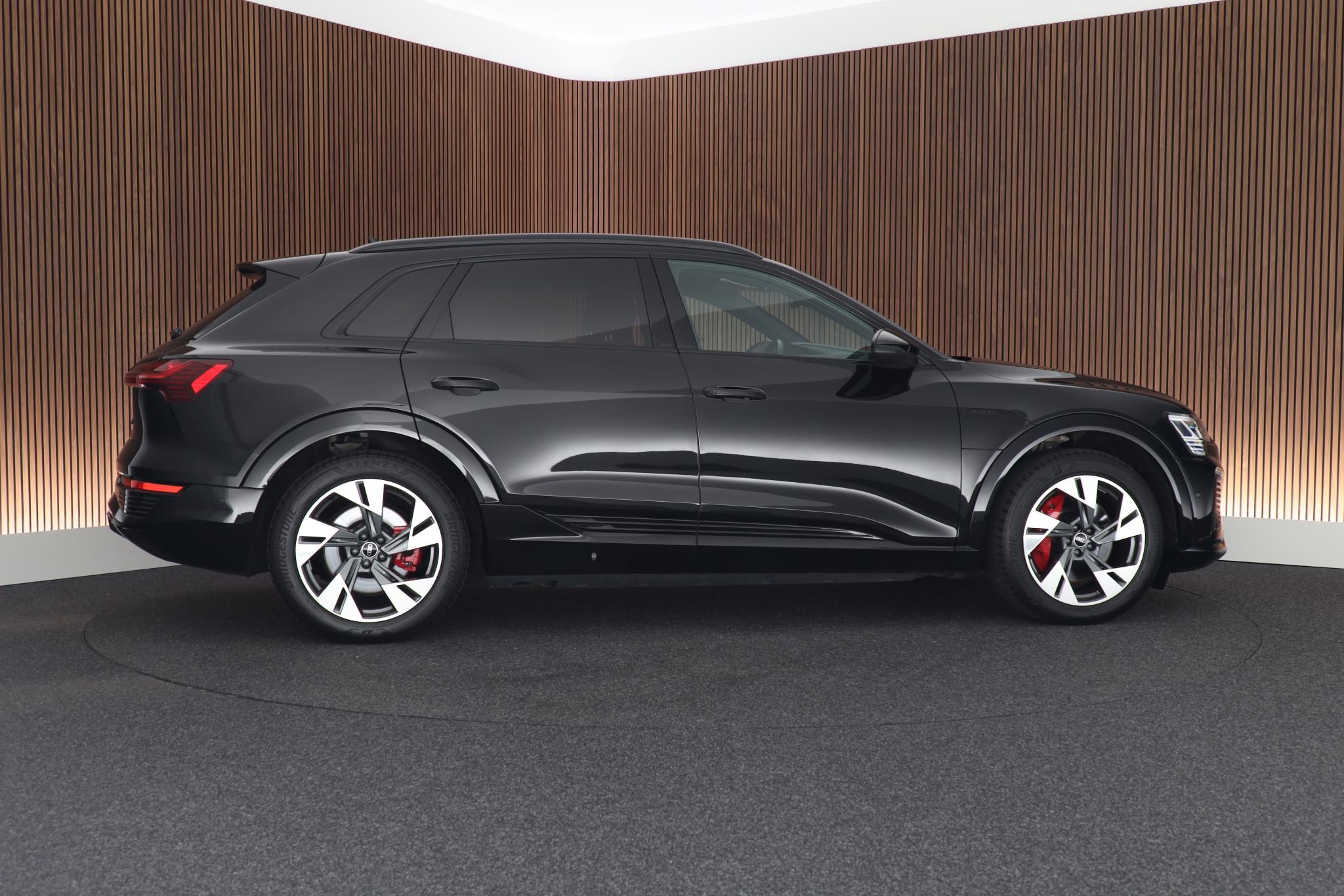 Foto van Audi Q8 50 E-tron
