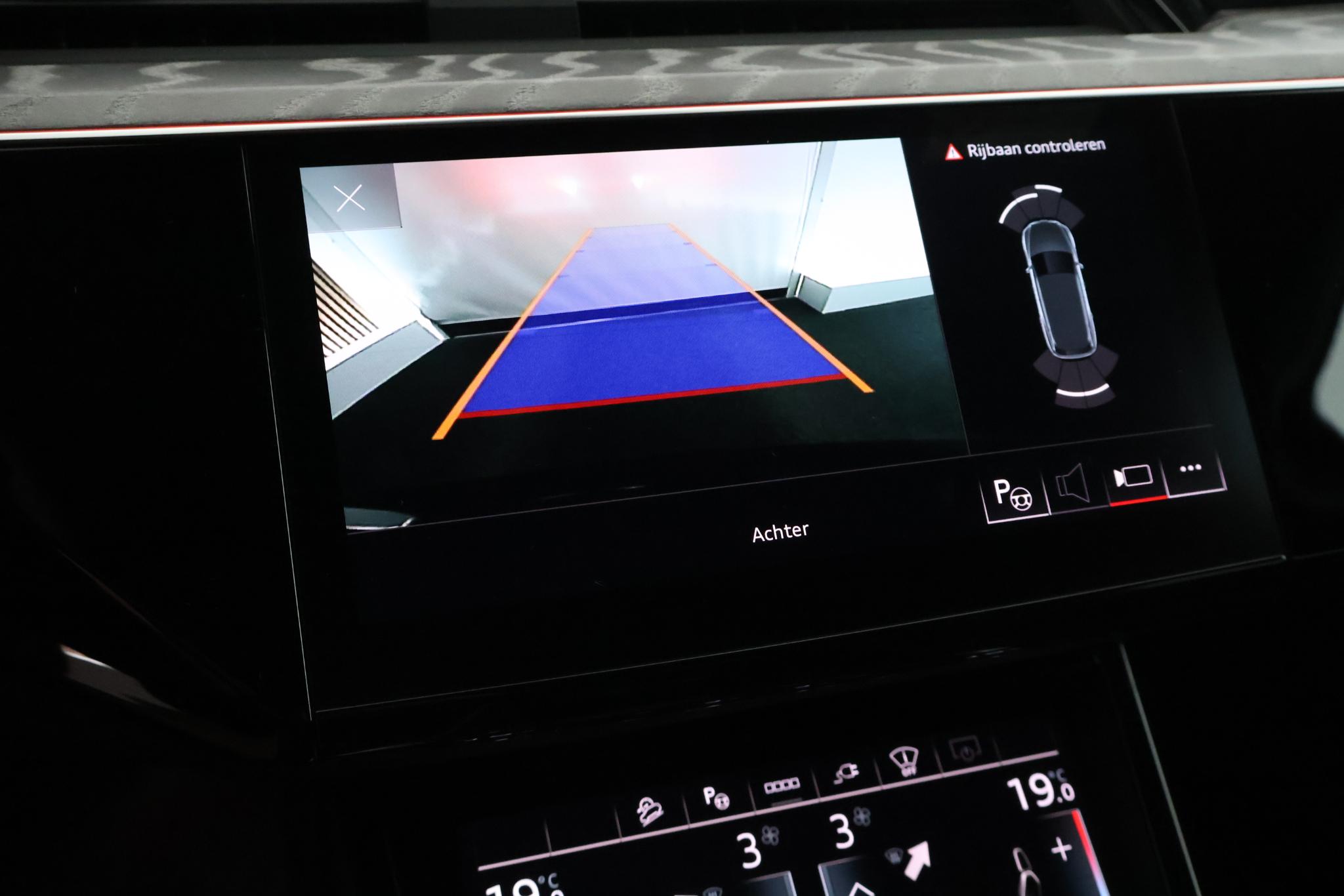 Foto van Audi Q8 50 E-tron
