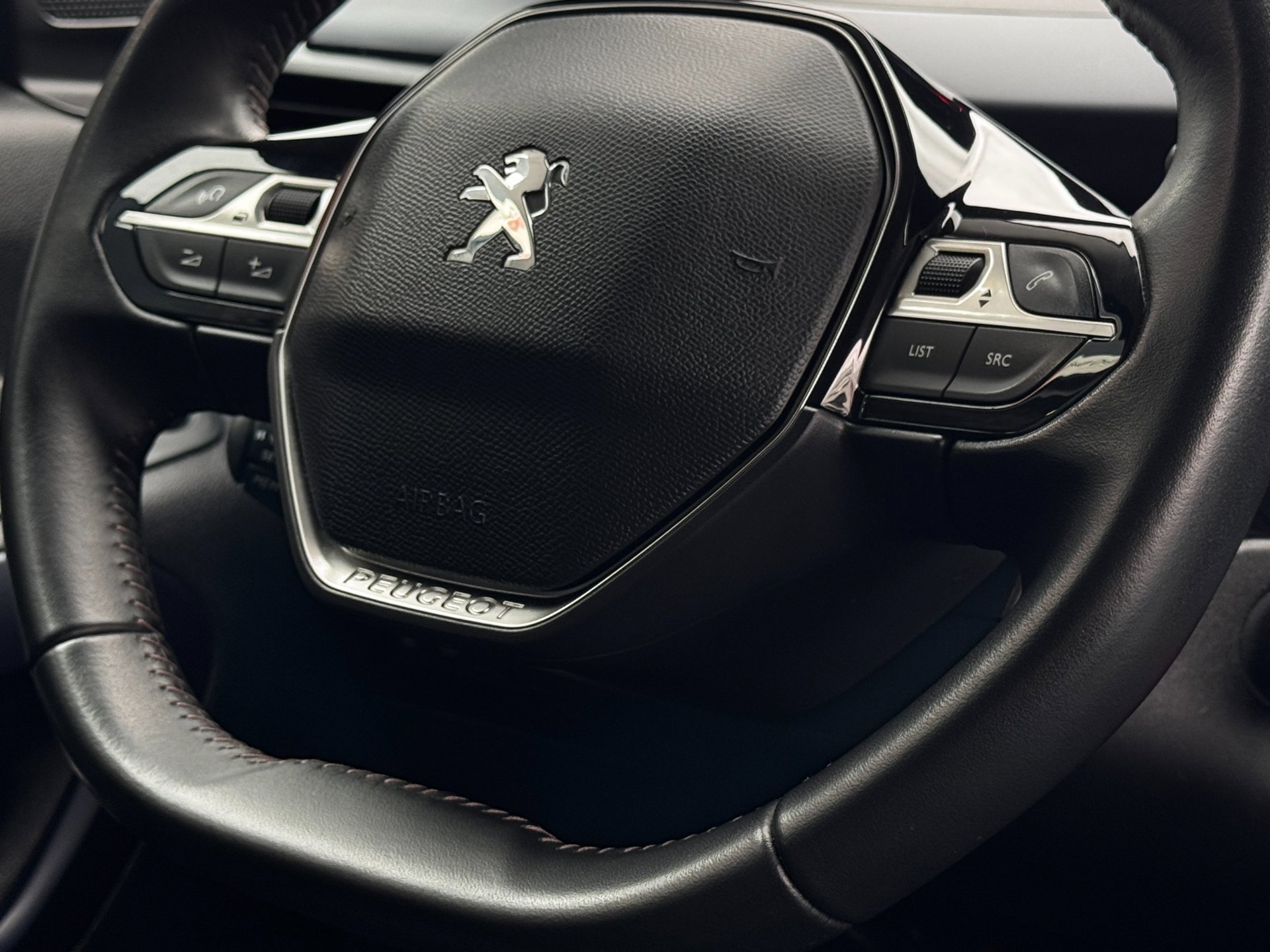 Foto van Peugeot Rifter