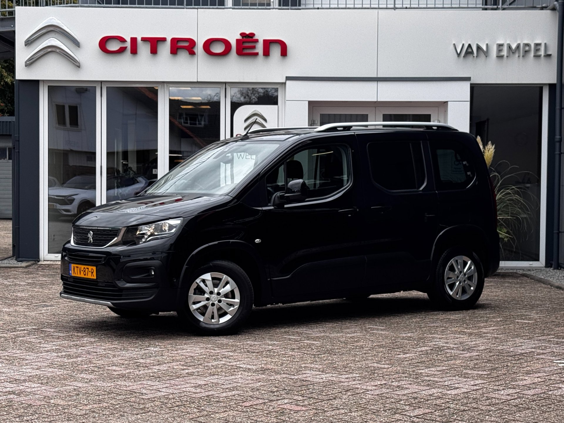 Foto van Peugeot Rifter