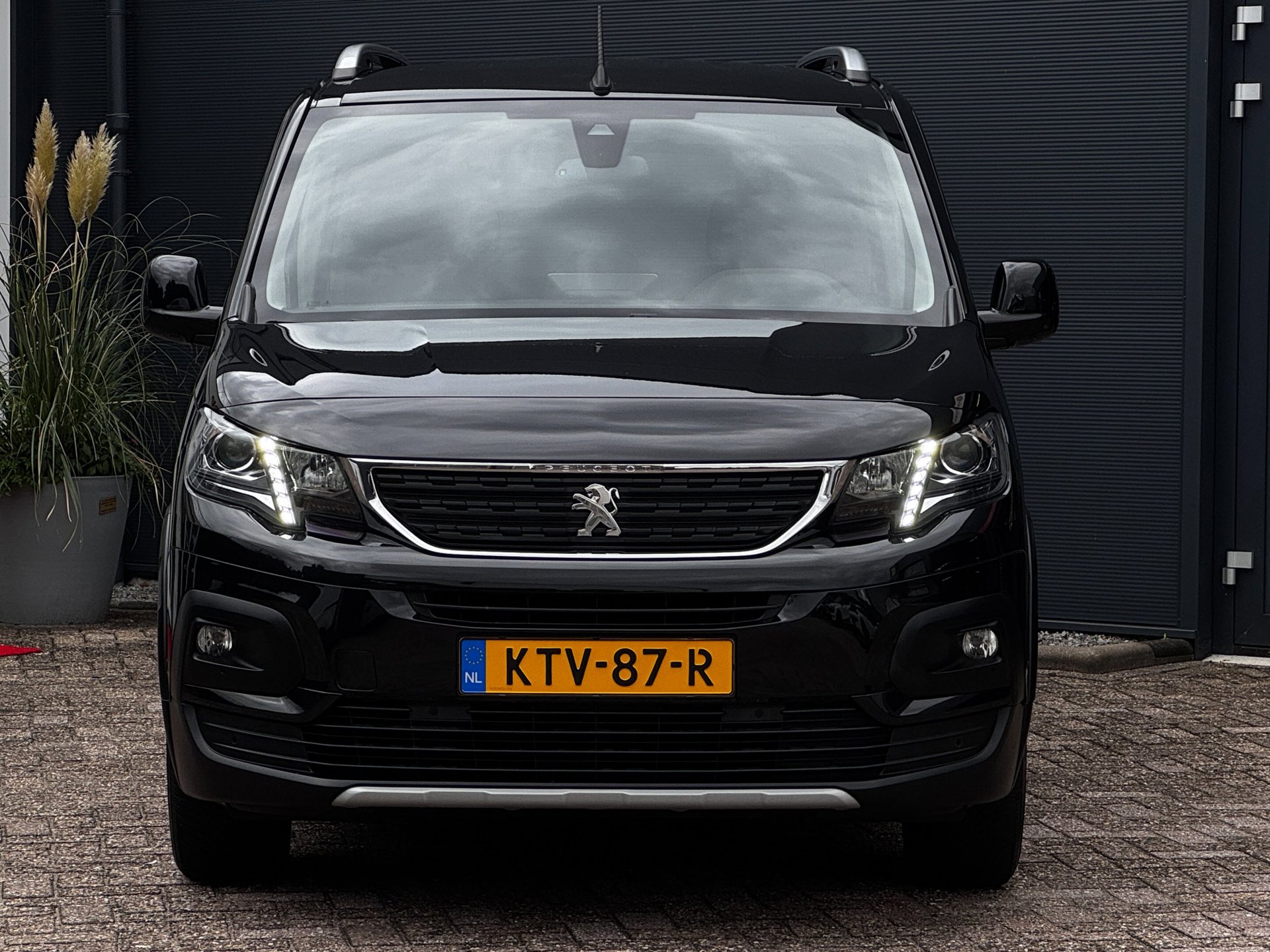 Foto van Peugeot Rifter