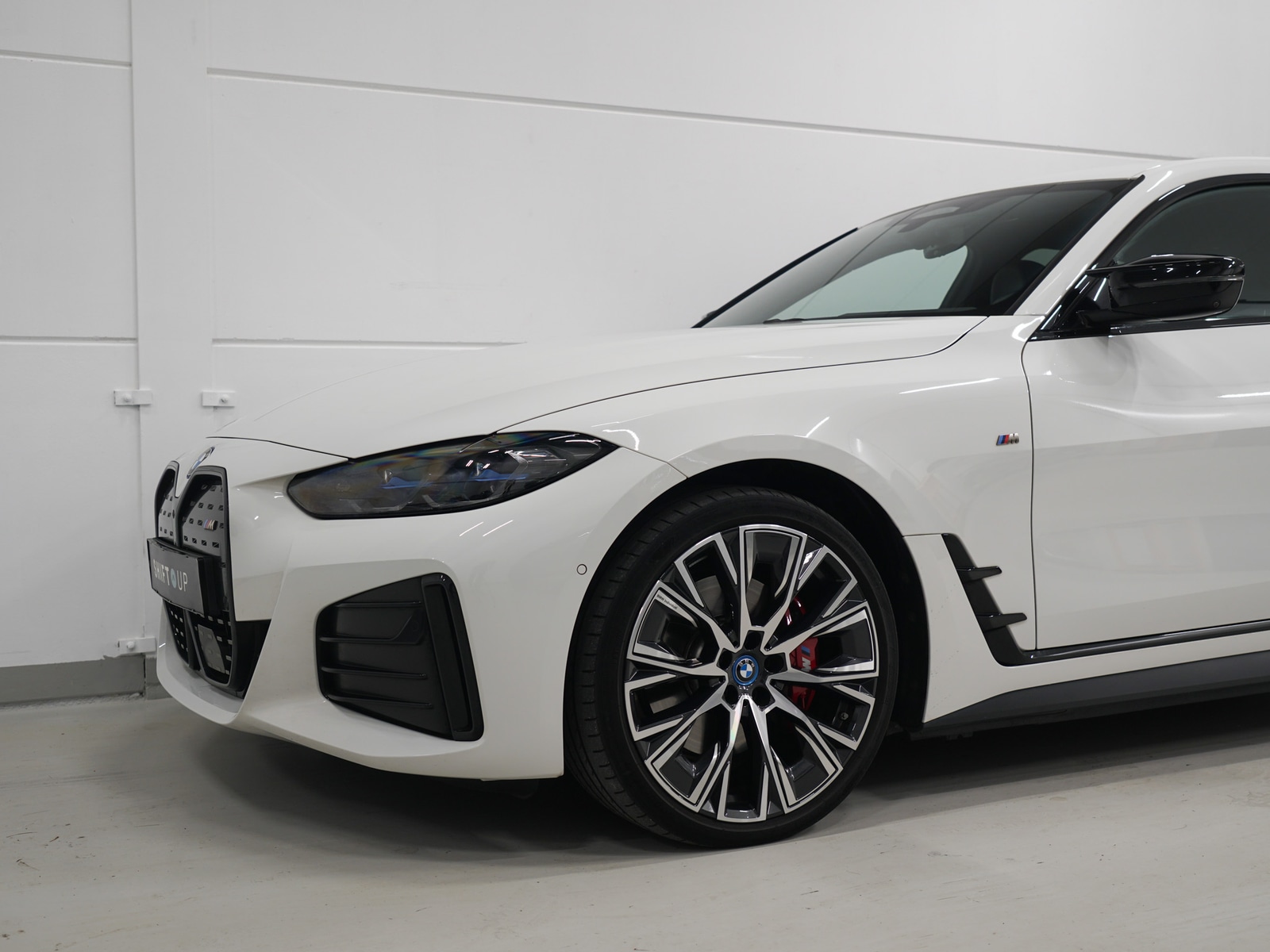 Foto van BMW I4 M50