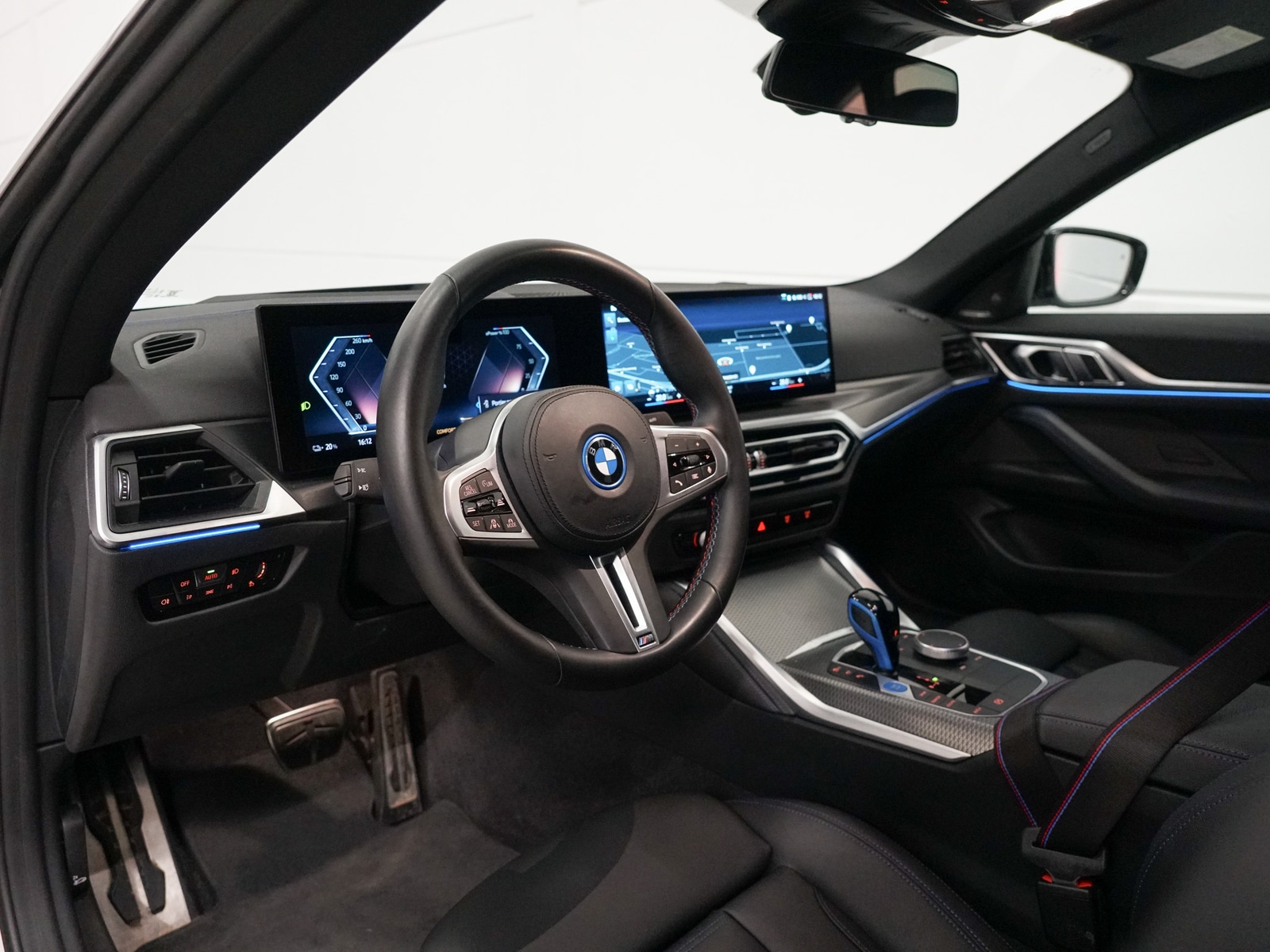 Foto van BMW I4 M50