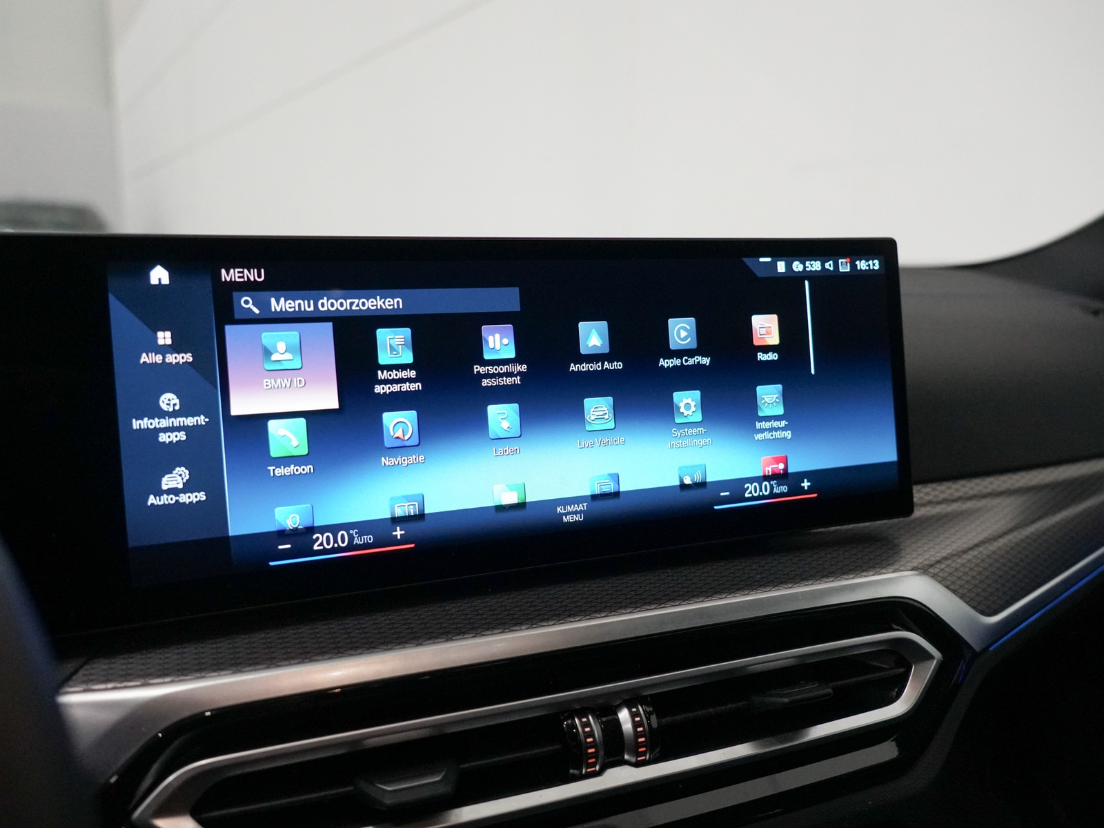 Foto van BMW I4 M50