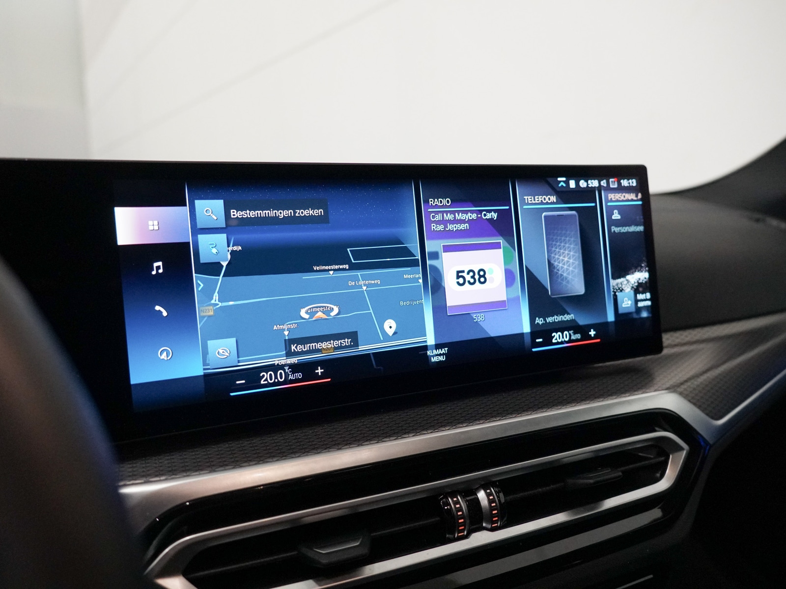 Foto van BMW I4 M50