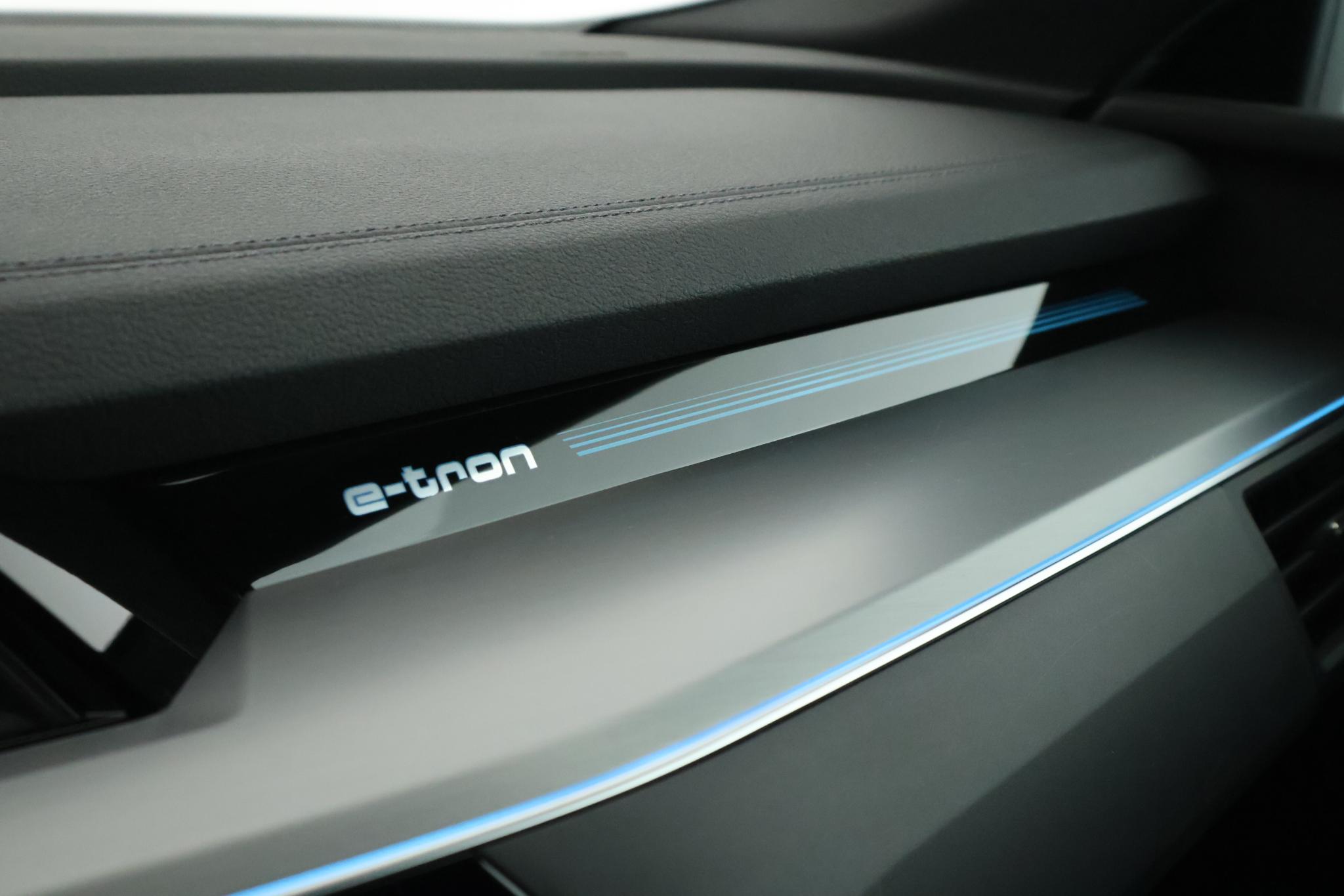 Foto van Audi Q8 50 E-tron