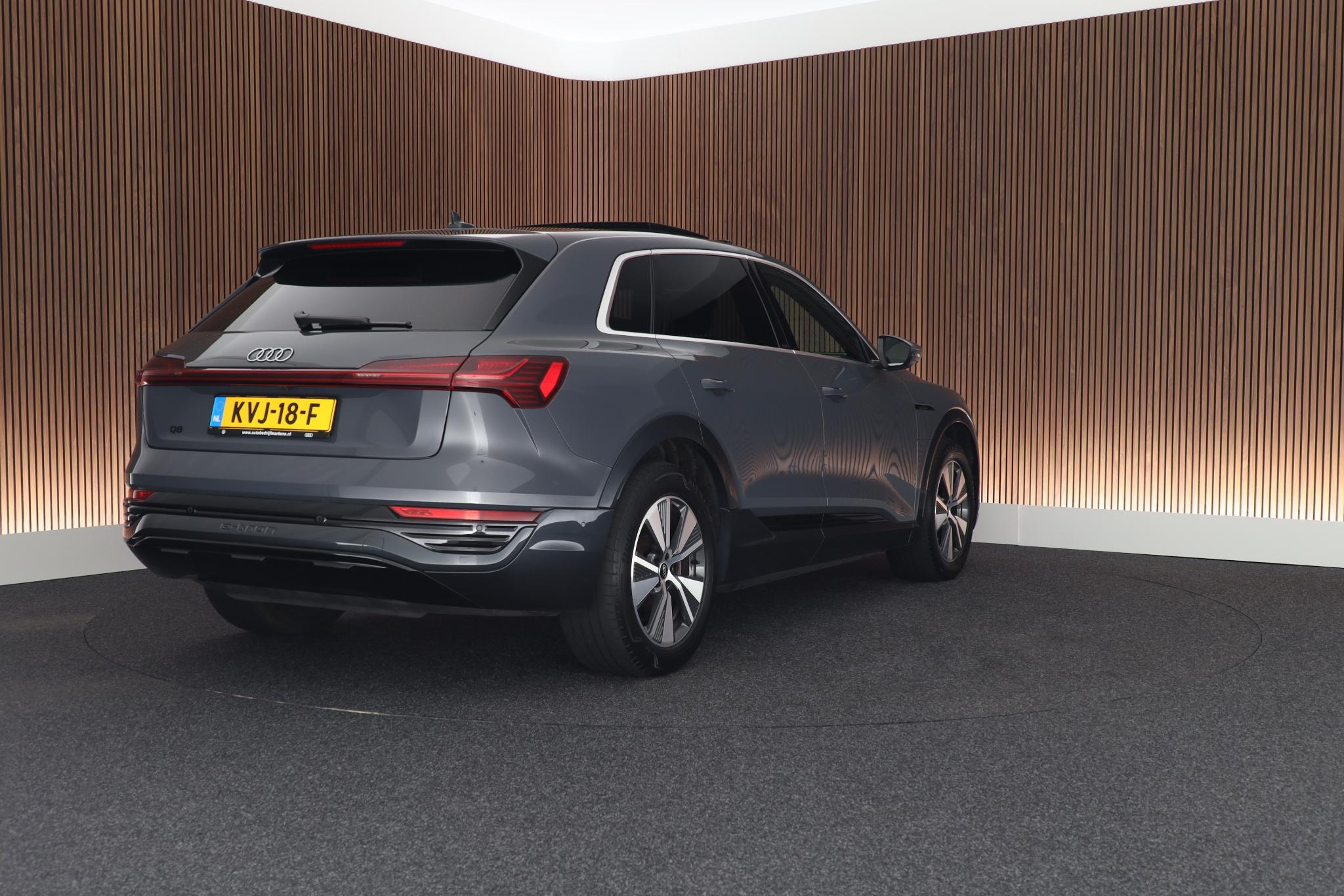 Foto van Audi Q8 50 E-tron