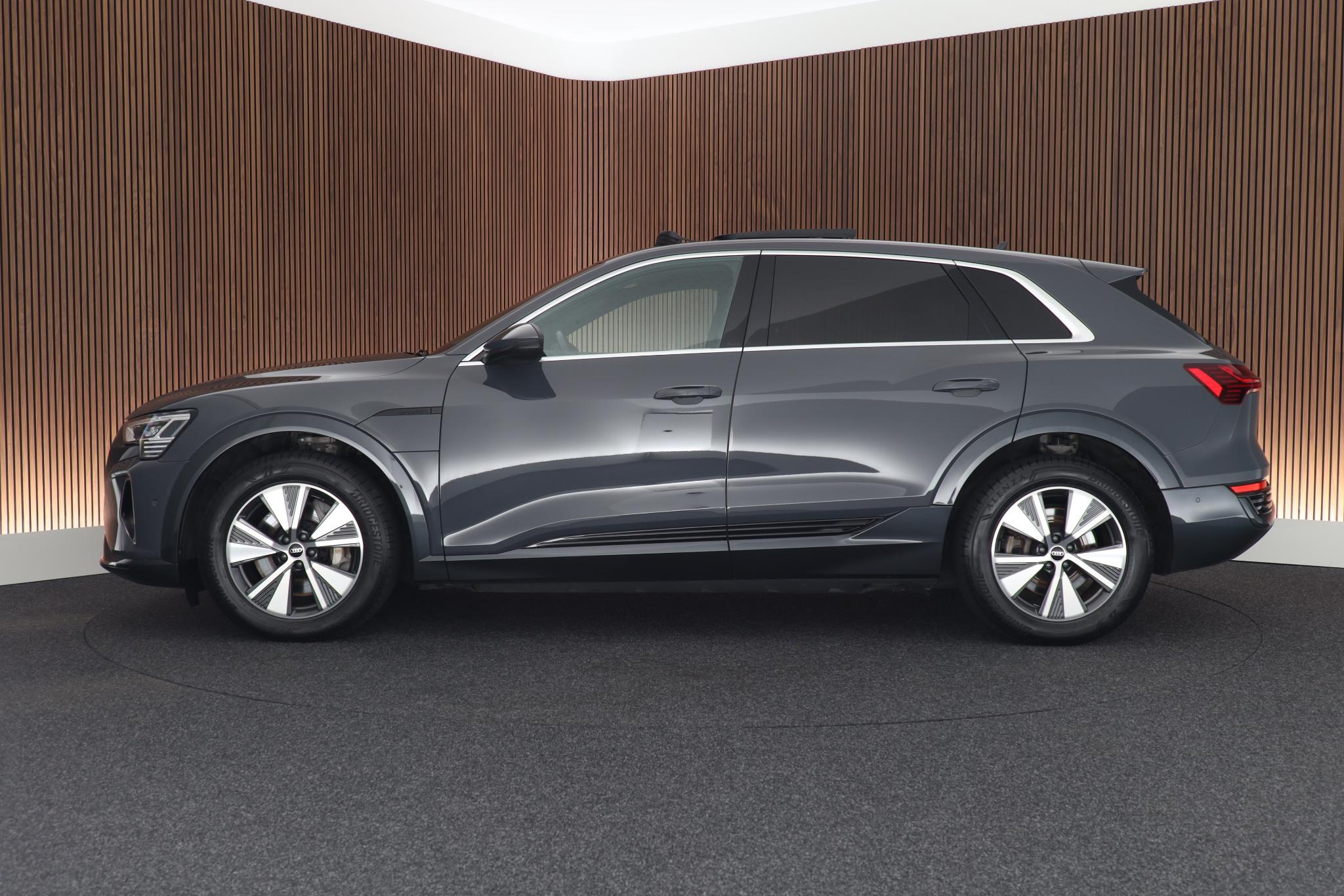Foto van Audi Q8 50 E-tron