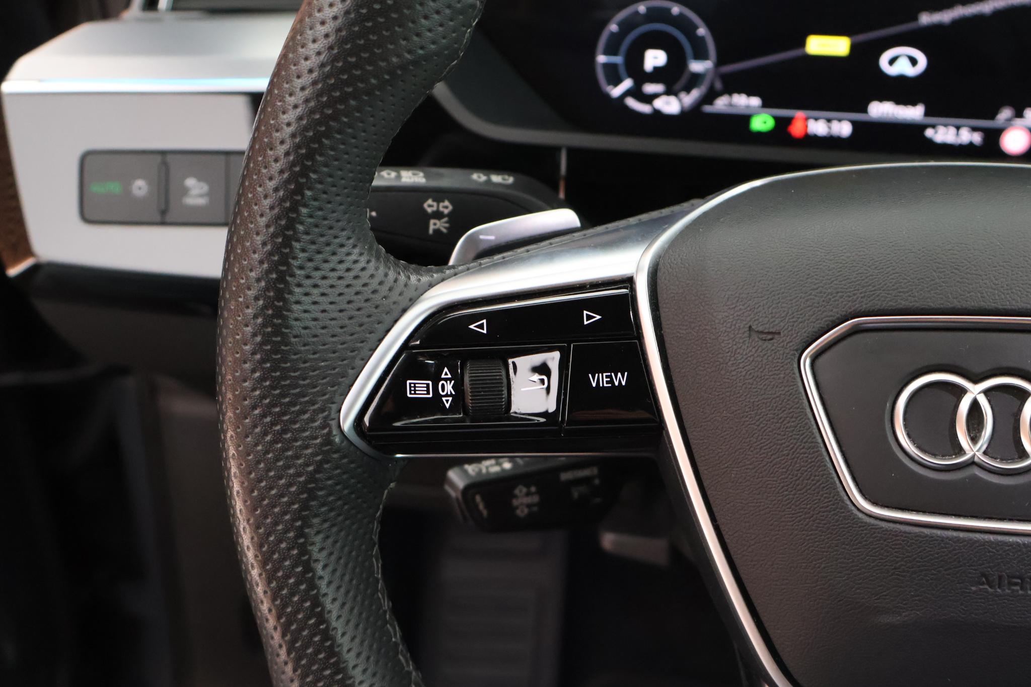 Foto van Audi Q8 50 E-tron