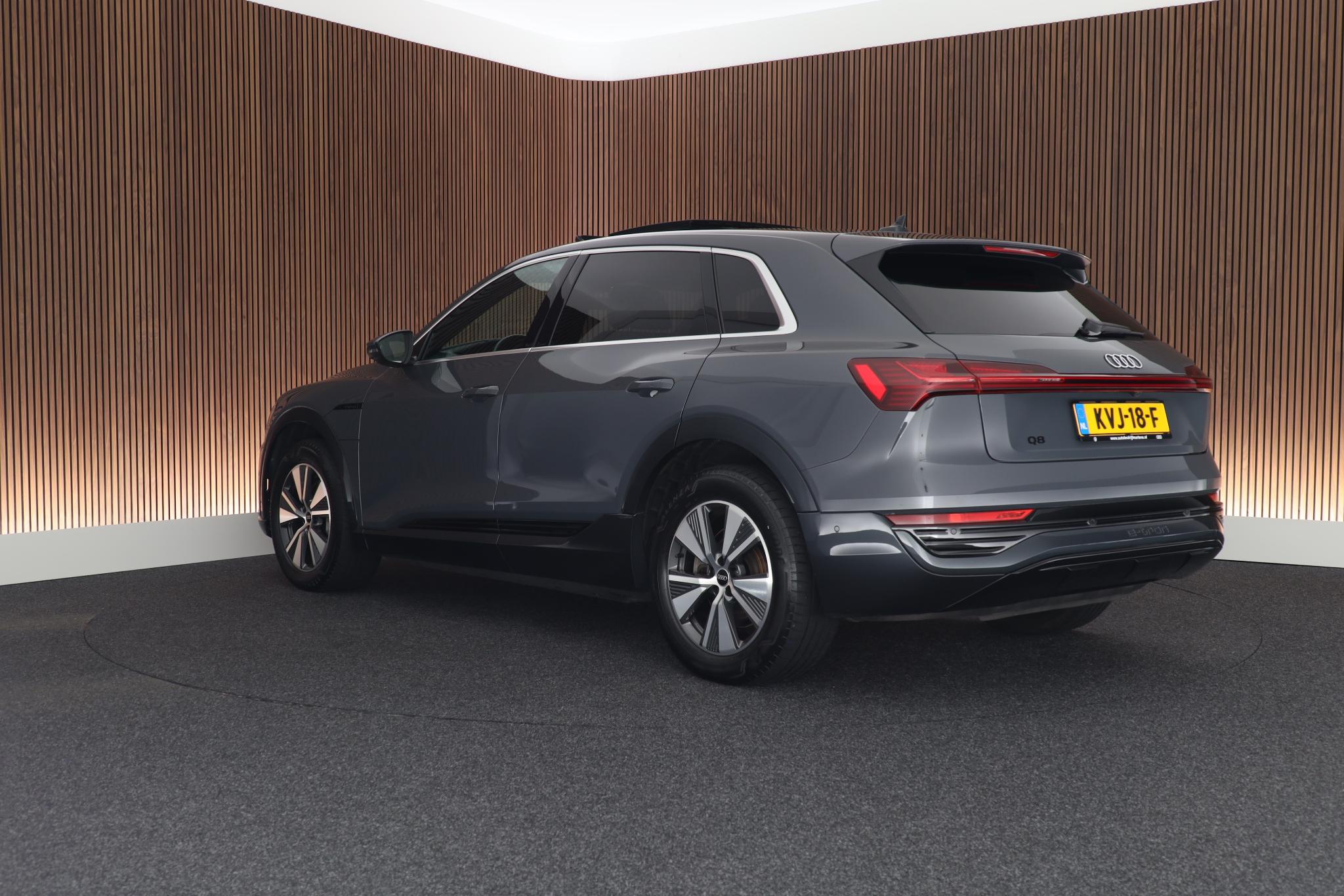 Foto van Audi Q8 50 E-tron