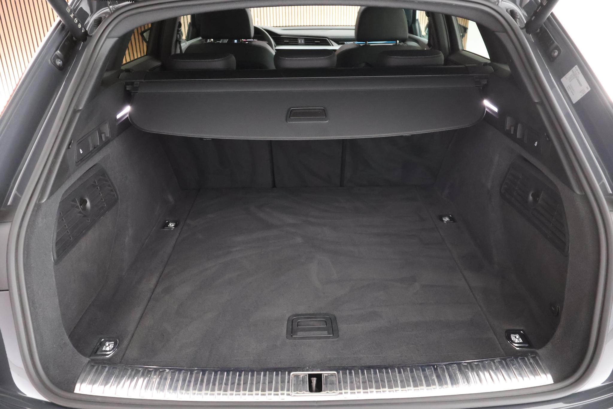 Foto van Audi Q8 50 E-tron