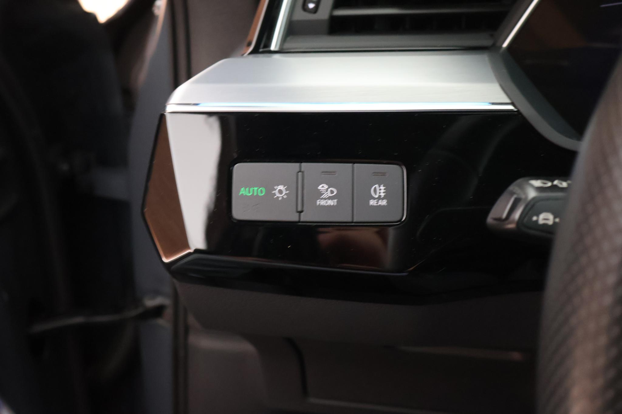Foto van Audi Q8 50 E-tron