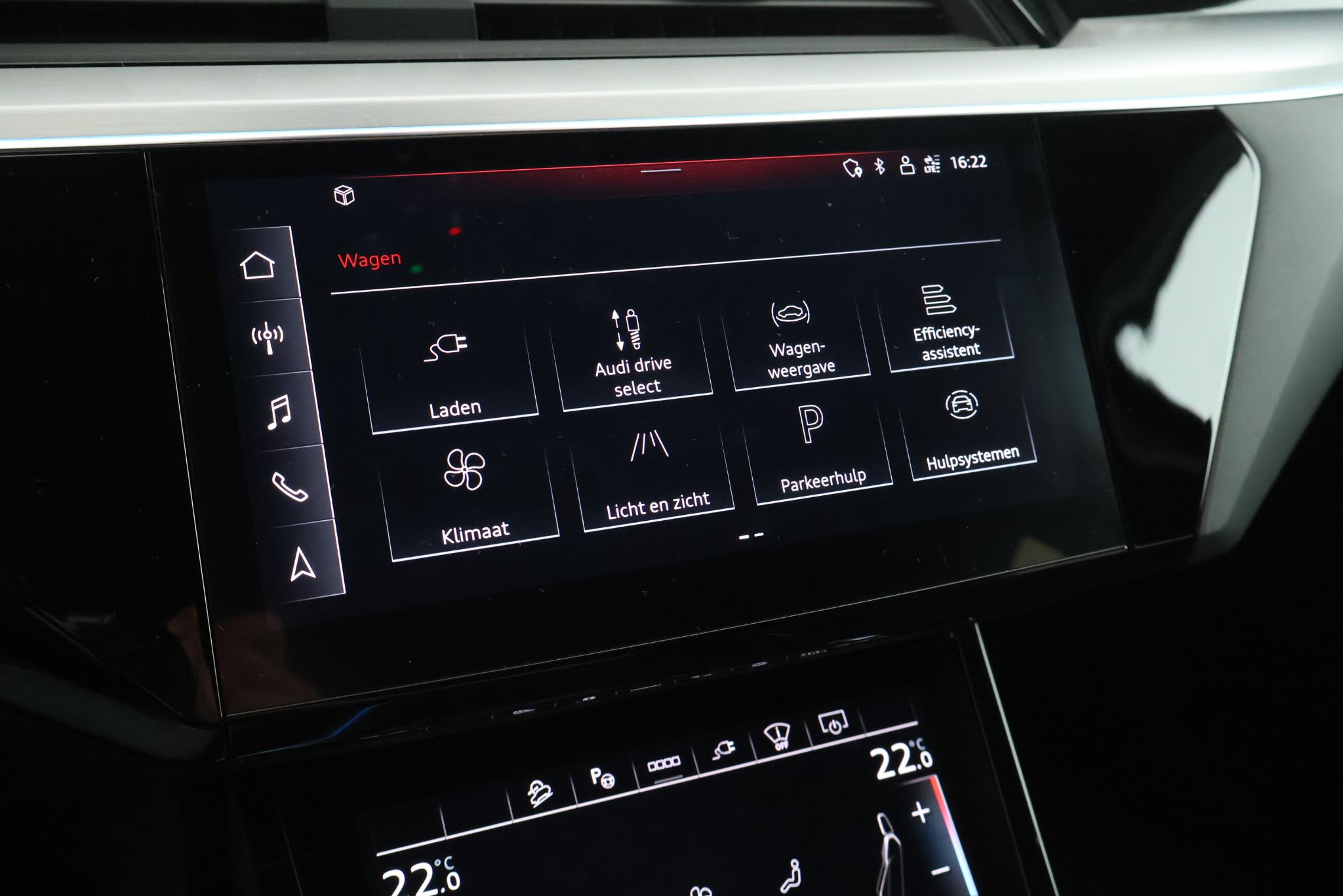 Foto van Audi Q8 50 E-tron