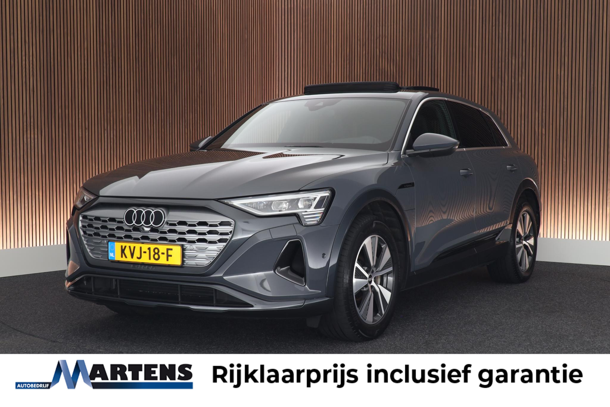 Audi Q8 50 E-tron 50 340pk quattro S Edition 95 kWh 2023 - voorkant