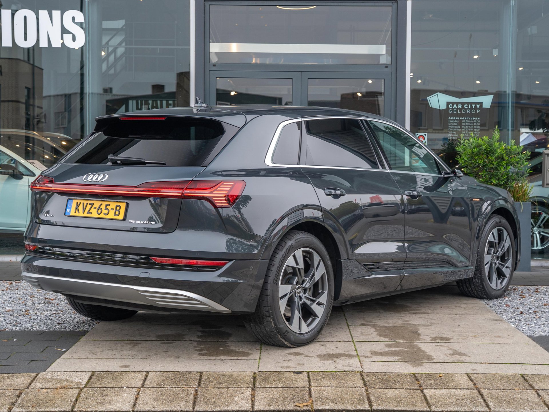 Foto van Audi E-tron