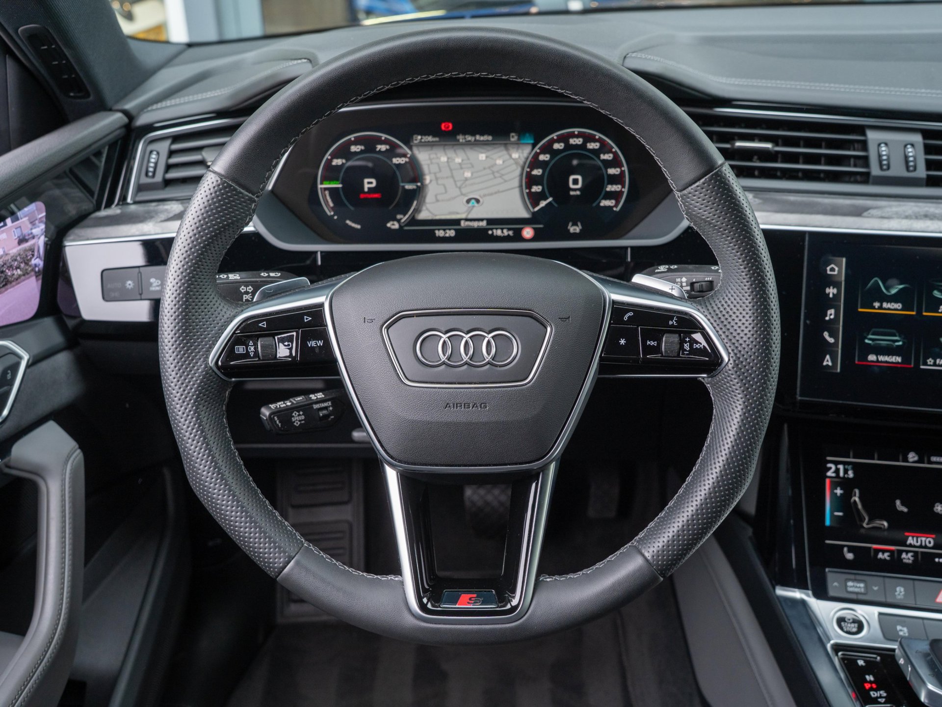 Foto van Audi E-tron