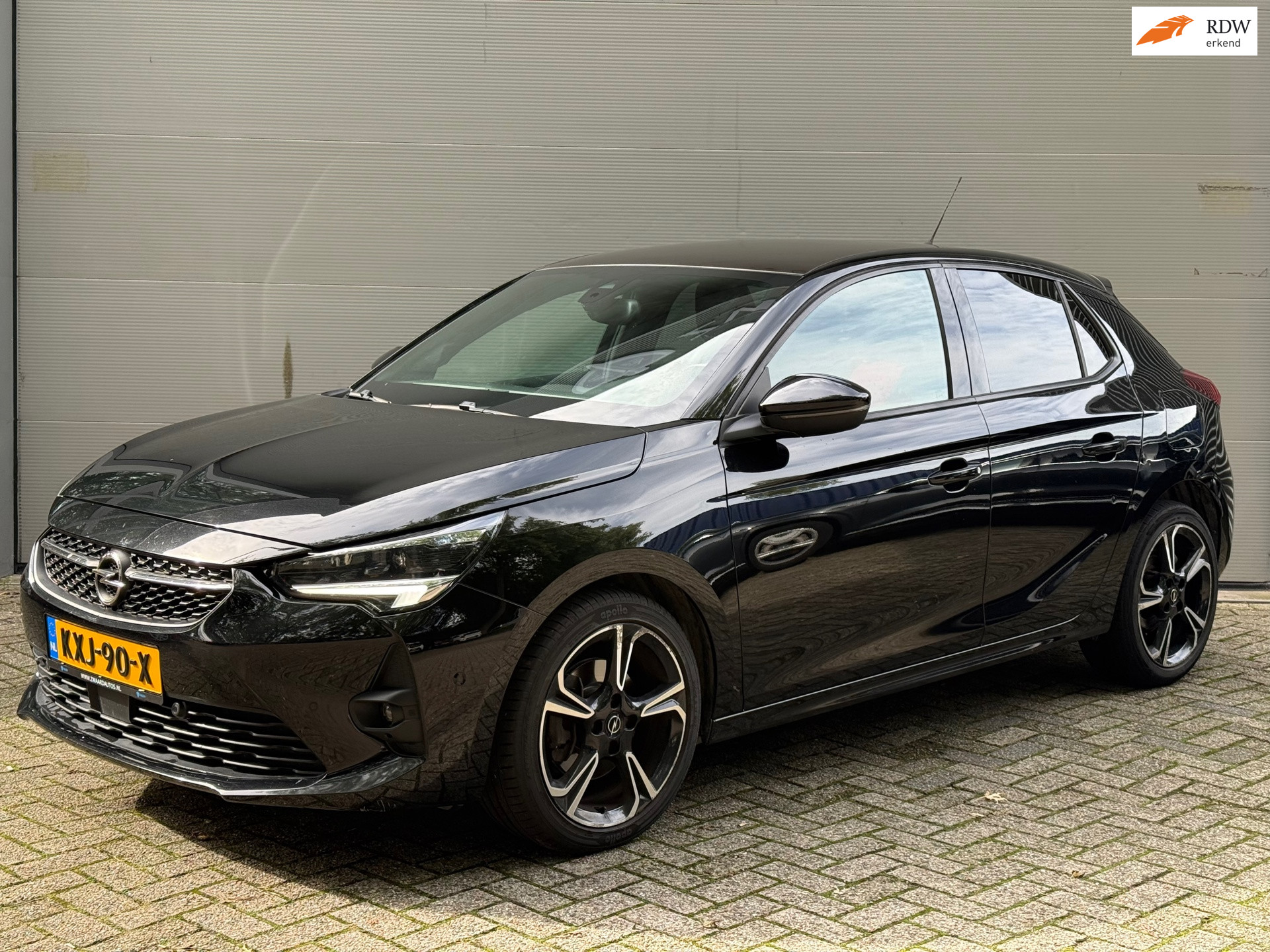 Opel Corsa 1.2 GS Line l Pano l Camera l Matrix LED l Lane Assist l Climate l 17inch l 2020 - voorkant