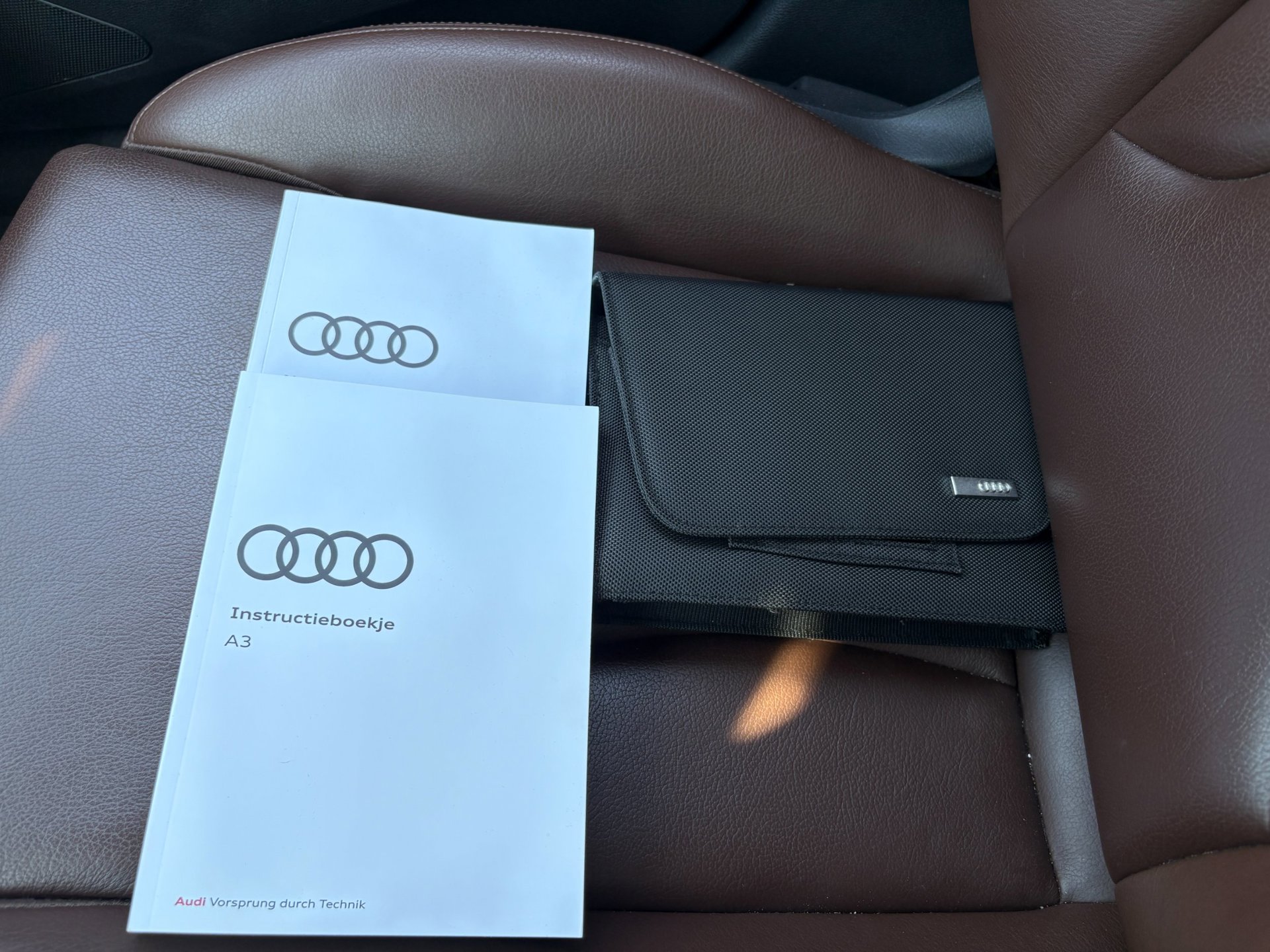 Foto van Audi A3 Limousine