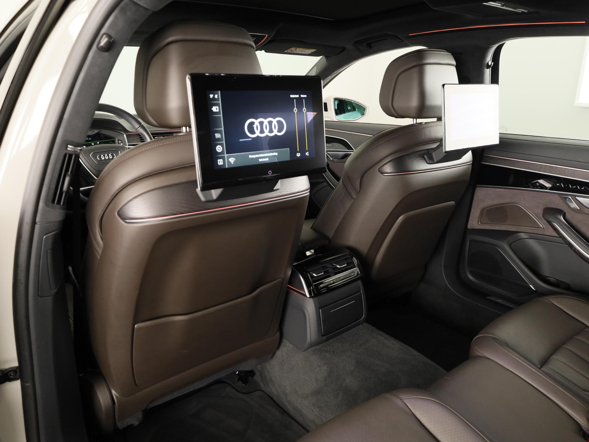 Foto van Audi A8