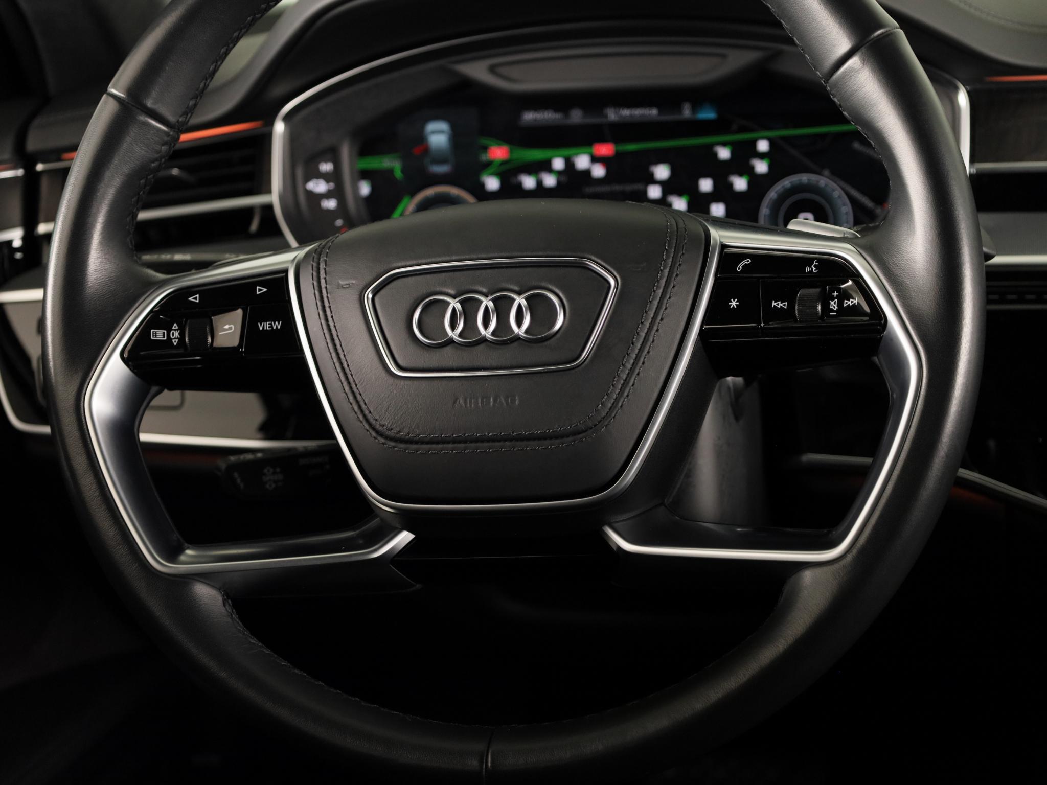 Foto van Audi A8