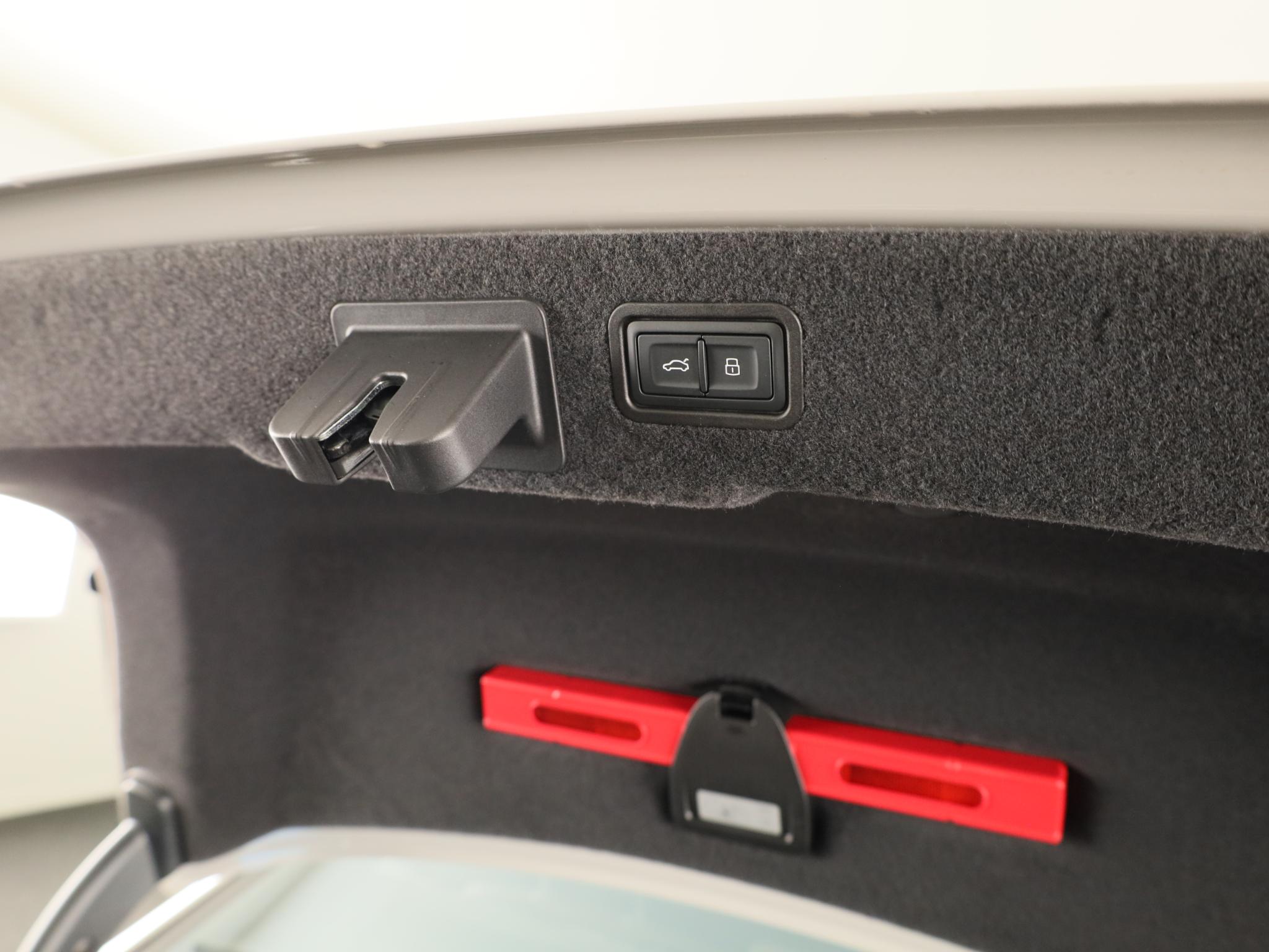 Foto van Audi A8