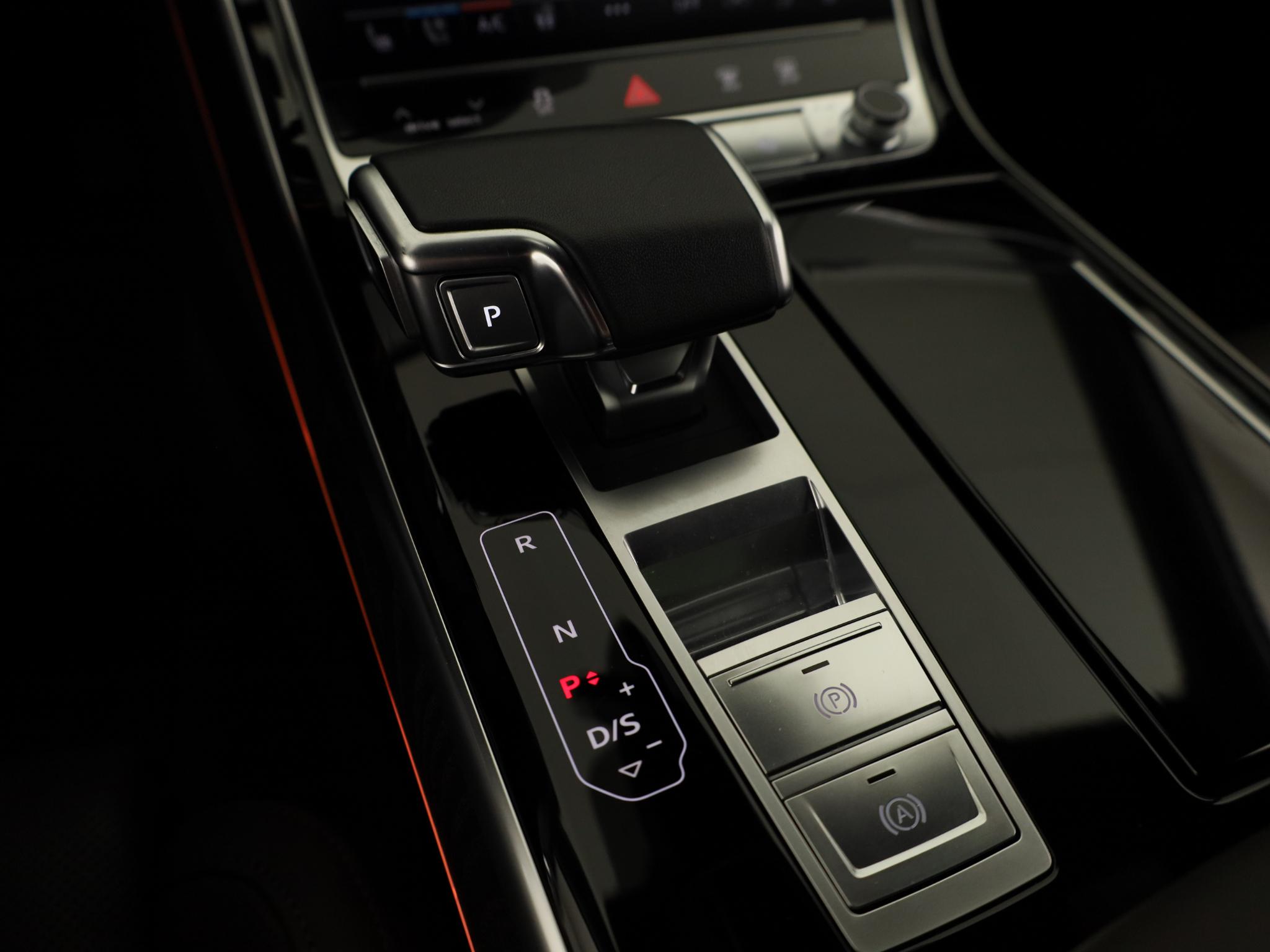 Foto van Audi A8