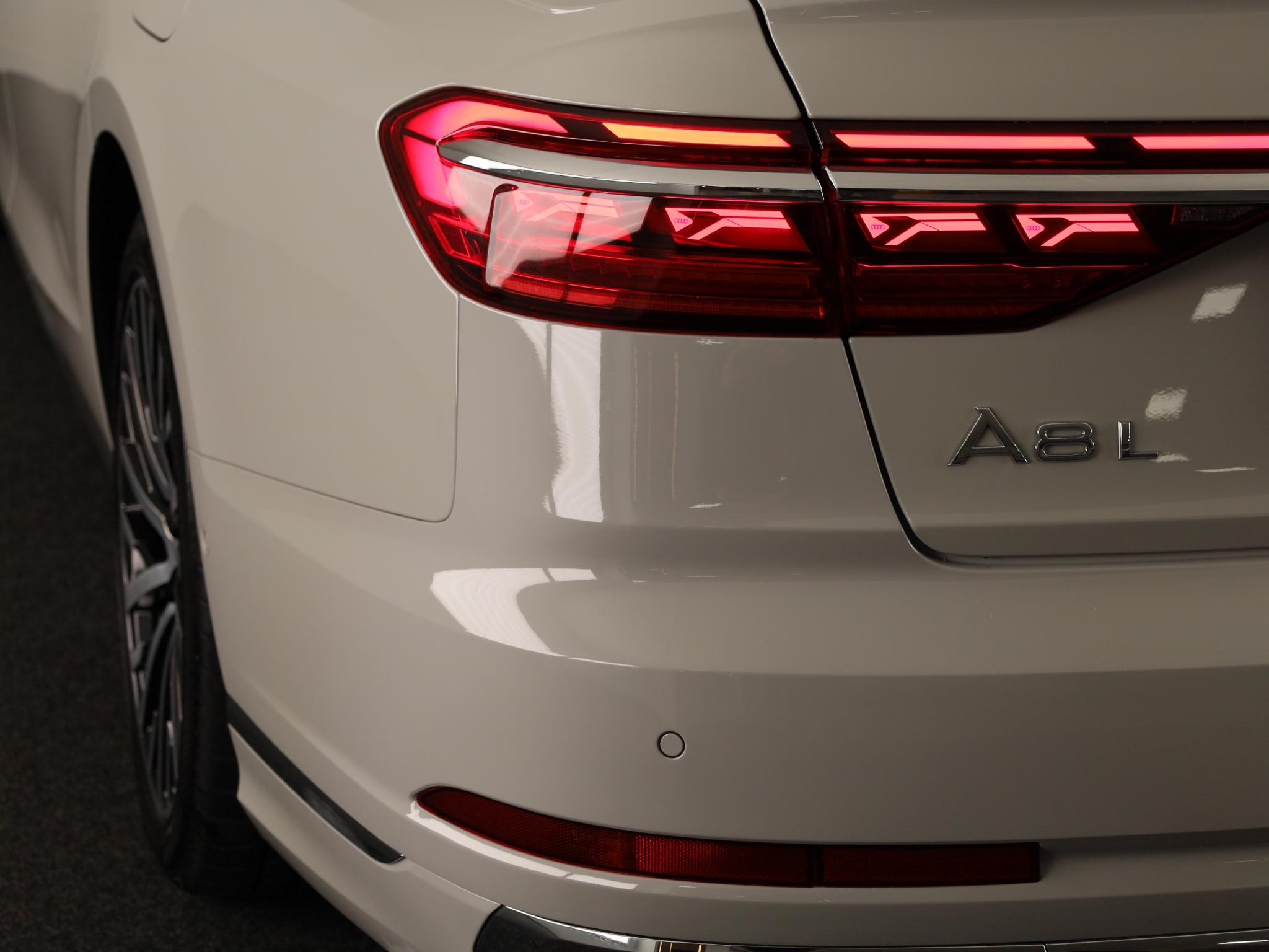 Foto van Audi A8
