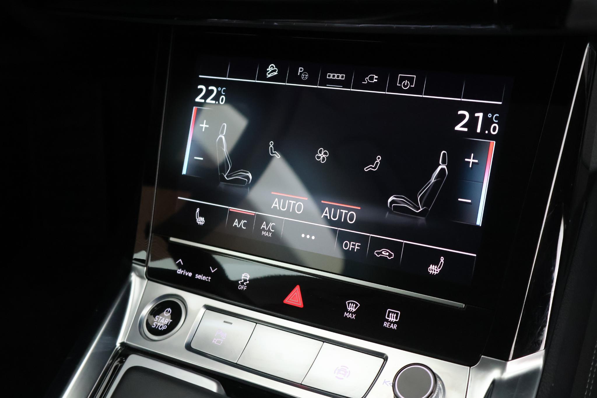 Foto van Audi Q8 50 E-tron