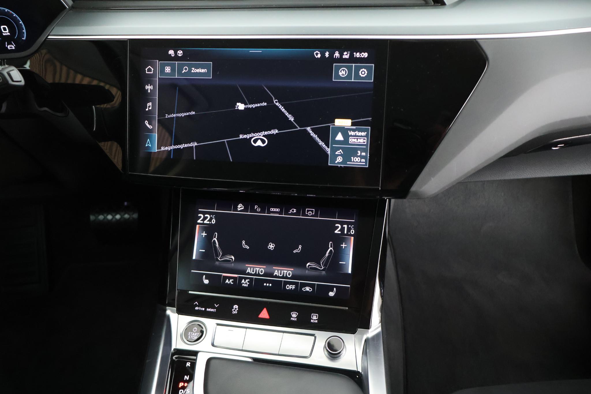 Foto van Audi Q8 50 E-tron