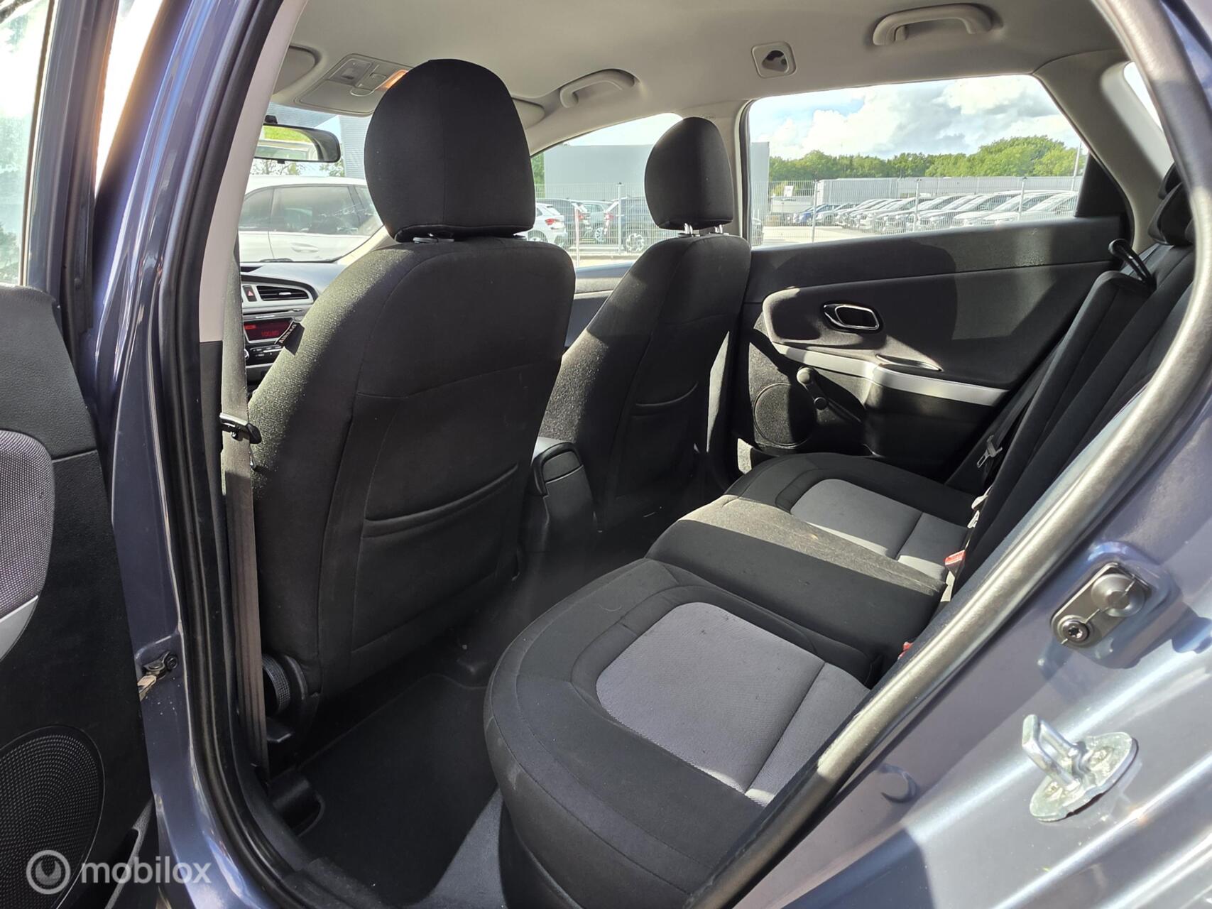 Foto van Kia Cee D