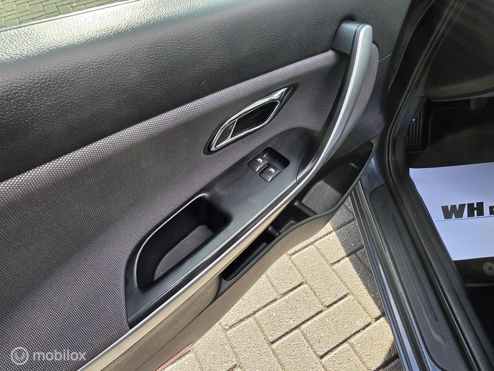 Foto van Kia Cee D