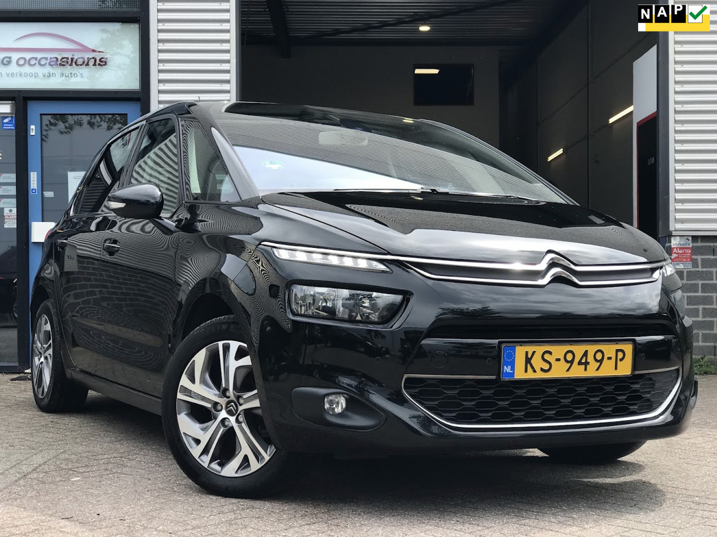 Citroen C4 Picasso 1.2 PureTech Intensive Navi|Camera|PDC|Keyless 2016 - voorkant