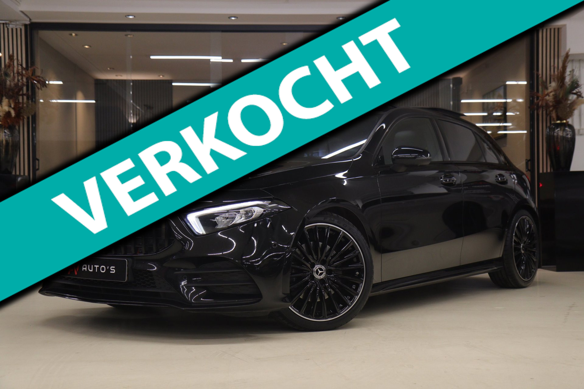 Mercedes-Benz A 220 4Matic 220 4MATIC AMG-LINE PANO/BURM/SFEER/360CAM/KEYLESS/VOL 2019 - voorkant