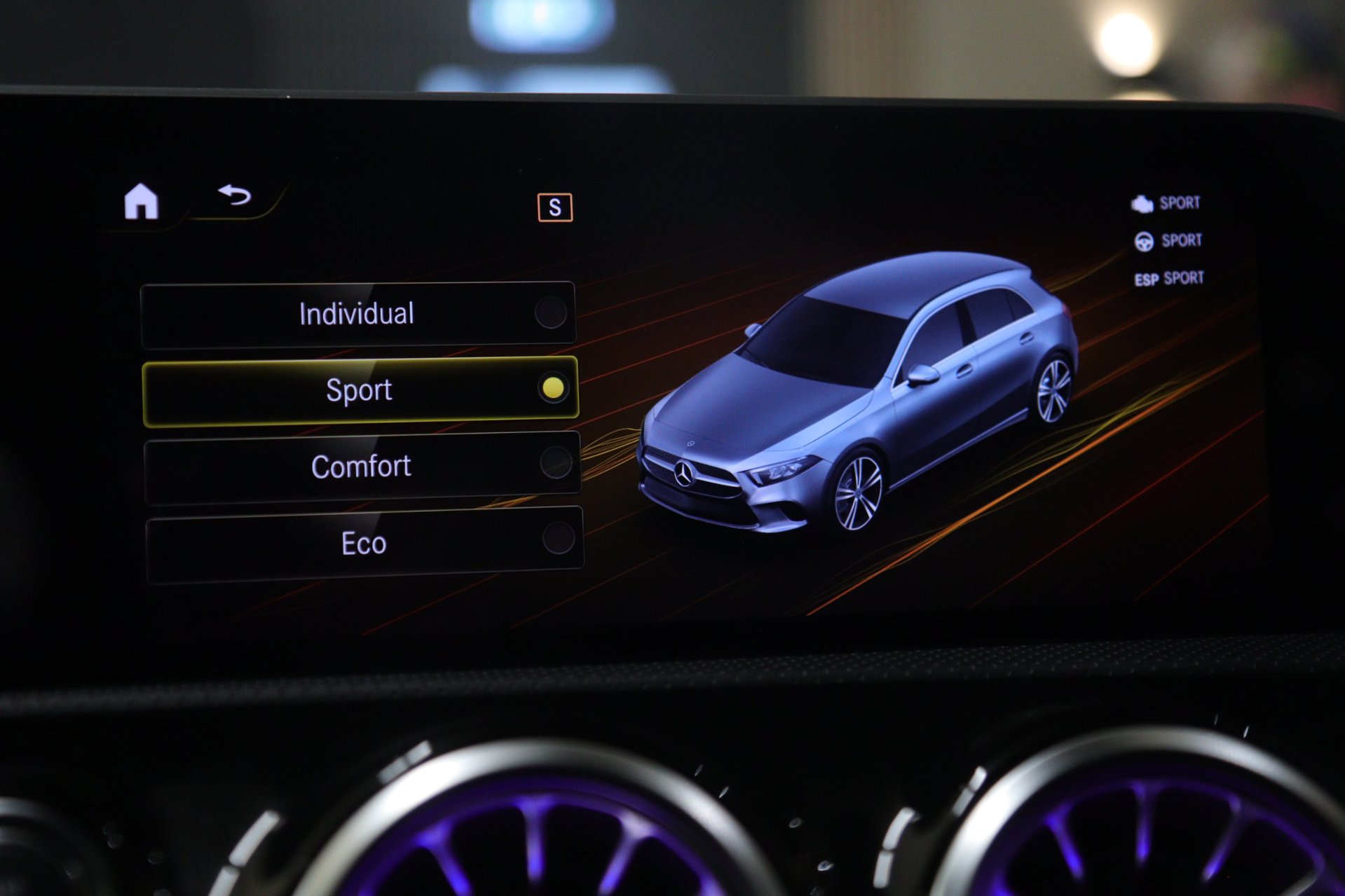 Foto van Mercedes-Benz A 220 4Matic