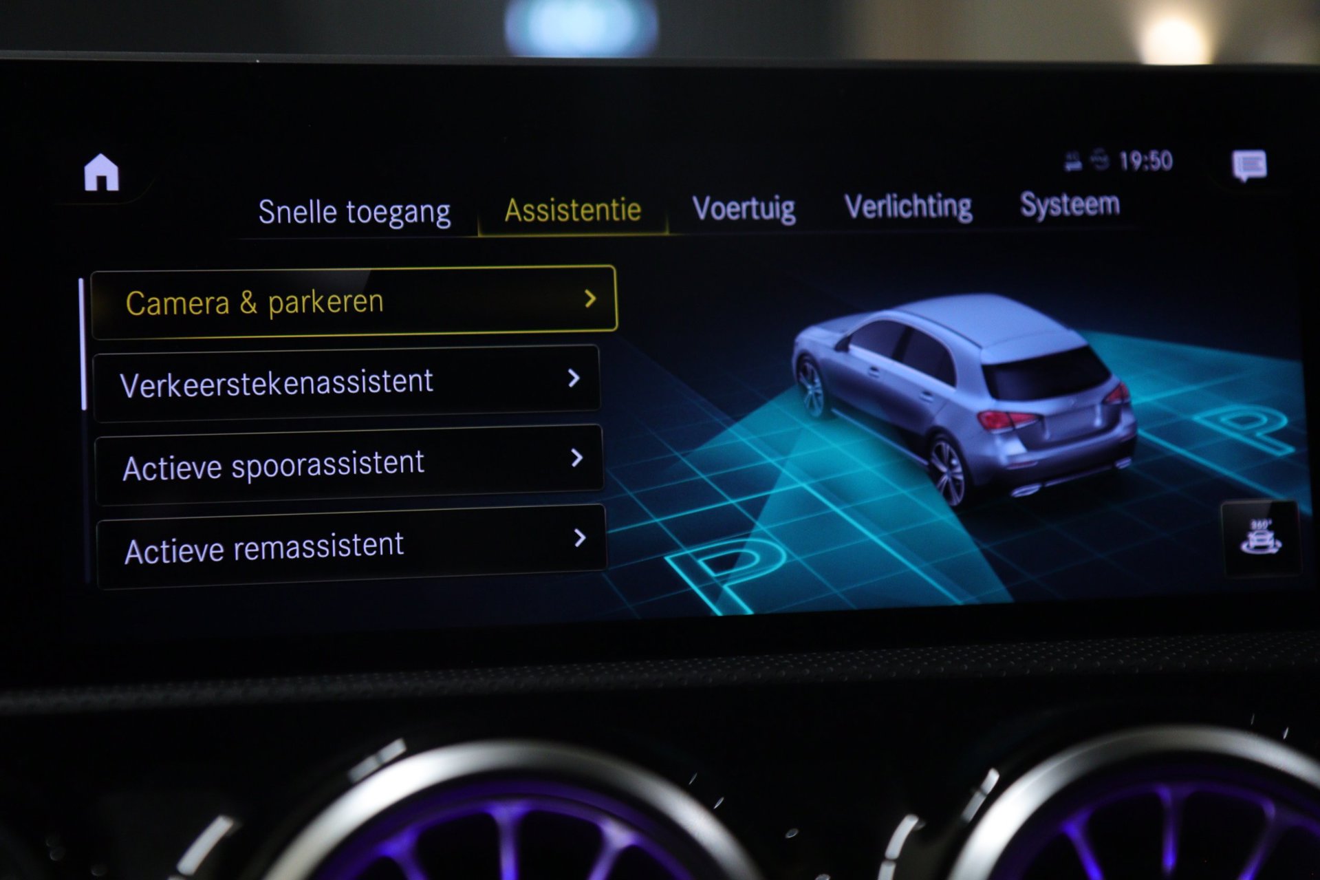 Foto van Mercedes-Benz A 220 4Matic