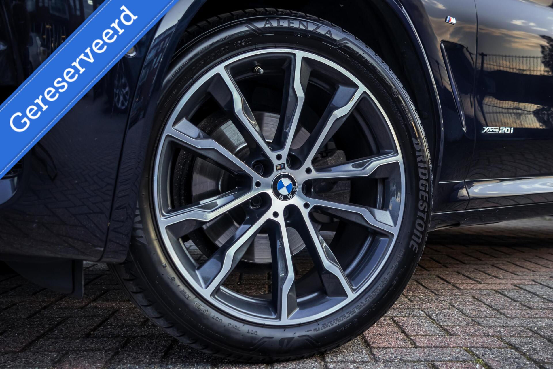 Foto van BMW X3 Xdrive20i